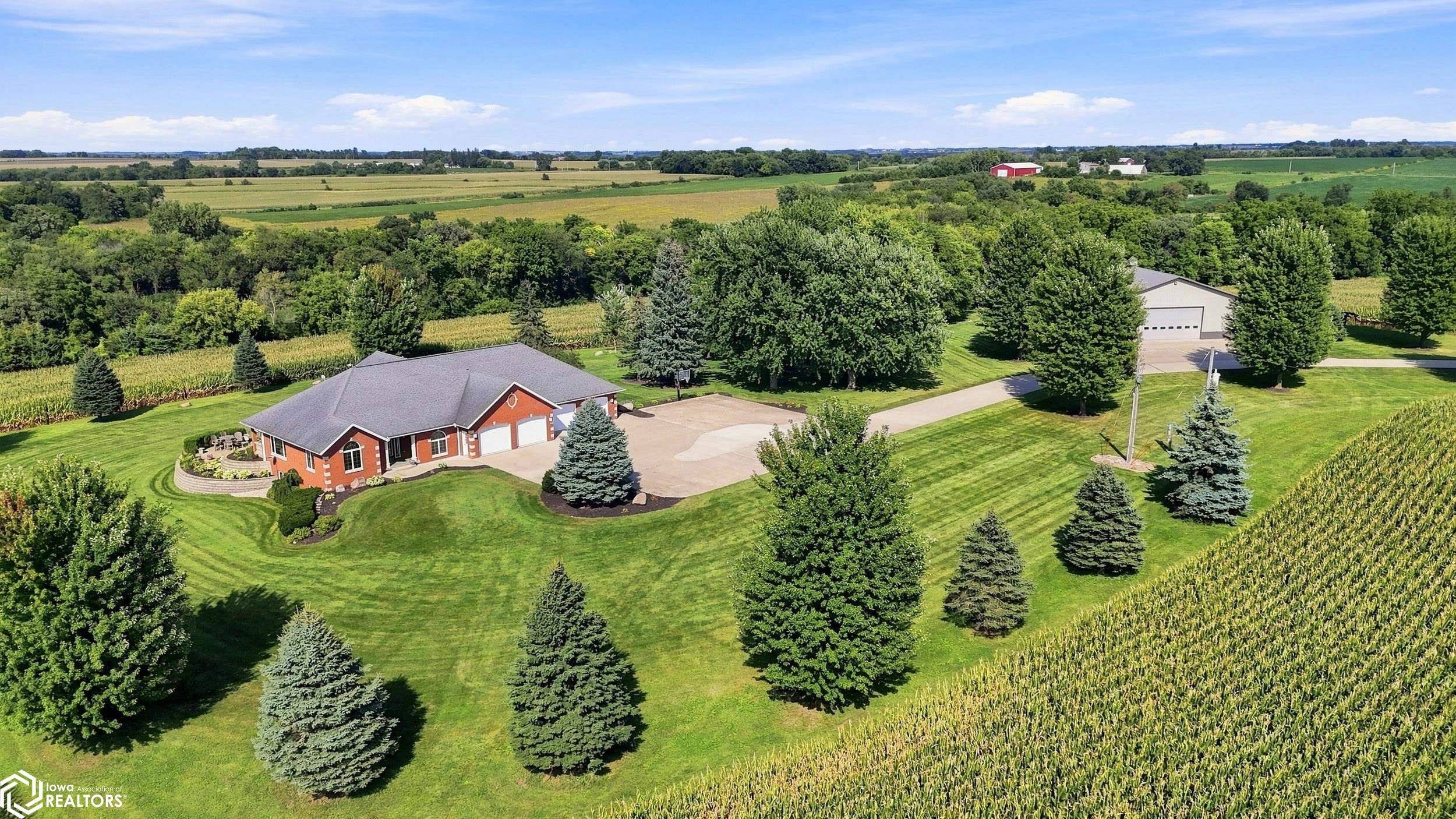 1355 220th St, Ionia, IA 50645