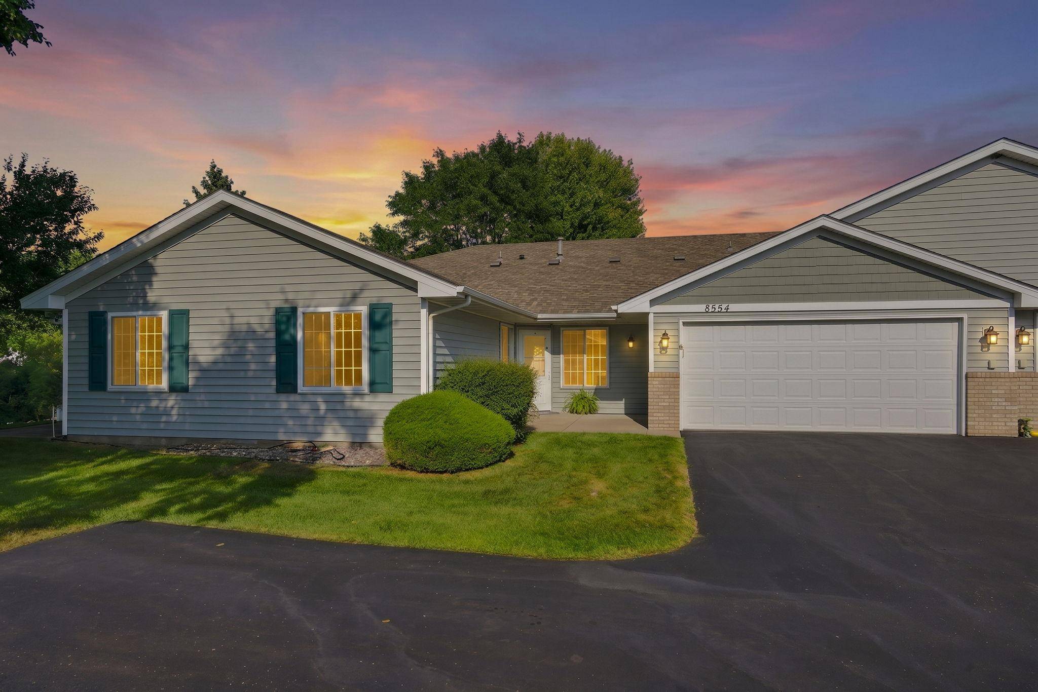 8554 Telford LN N, Brooklyn Park, MN 55443