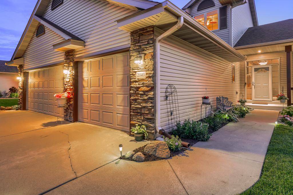 2040 Staghorn DR, Shakopee, MN 55379