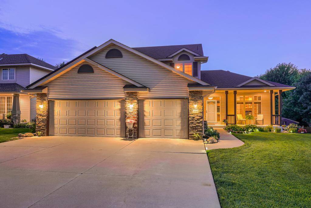 2040 Staghorn DR, Shakopee, MN 55379