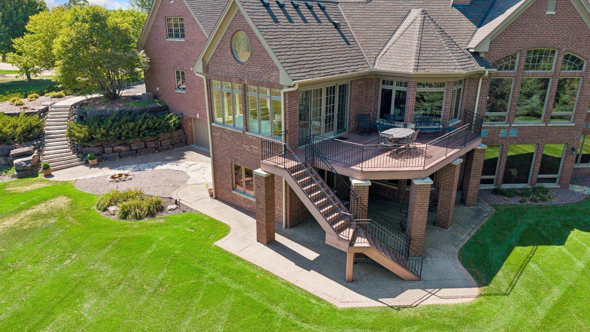 130 Bergamot DR, Medina, MN 55340