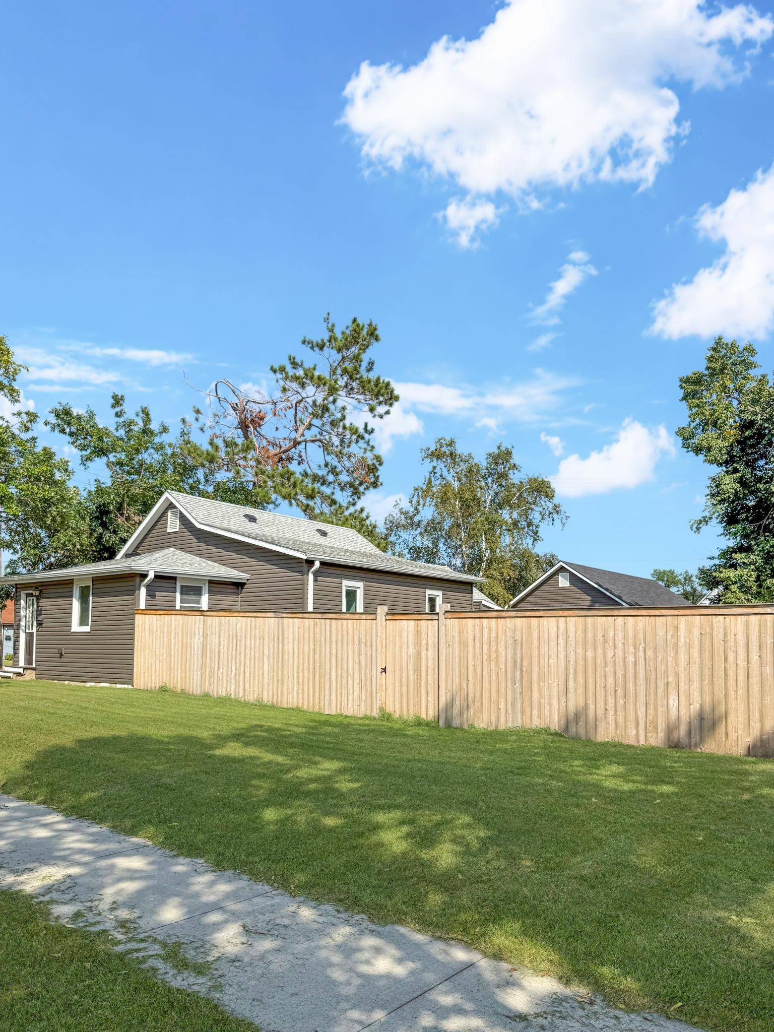922 Park AVE NW, Bemidji, MN 56601