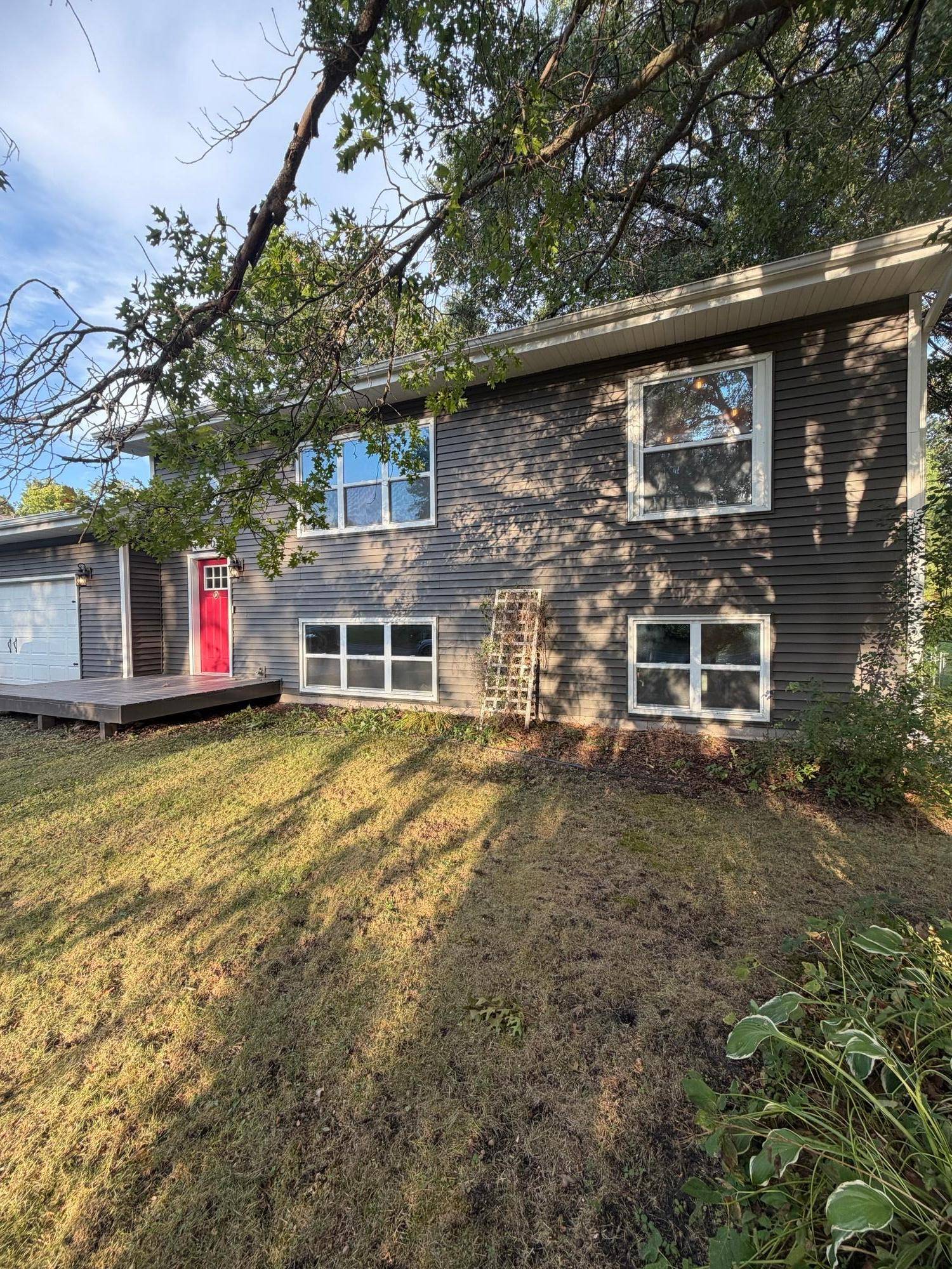 19205 Yale ST NW, Elk River, MN 55330