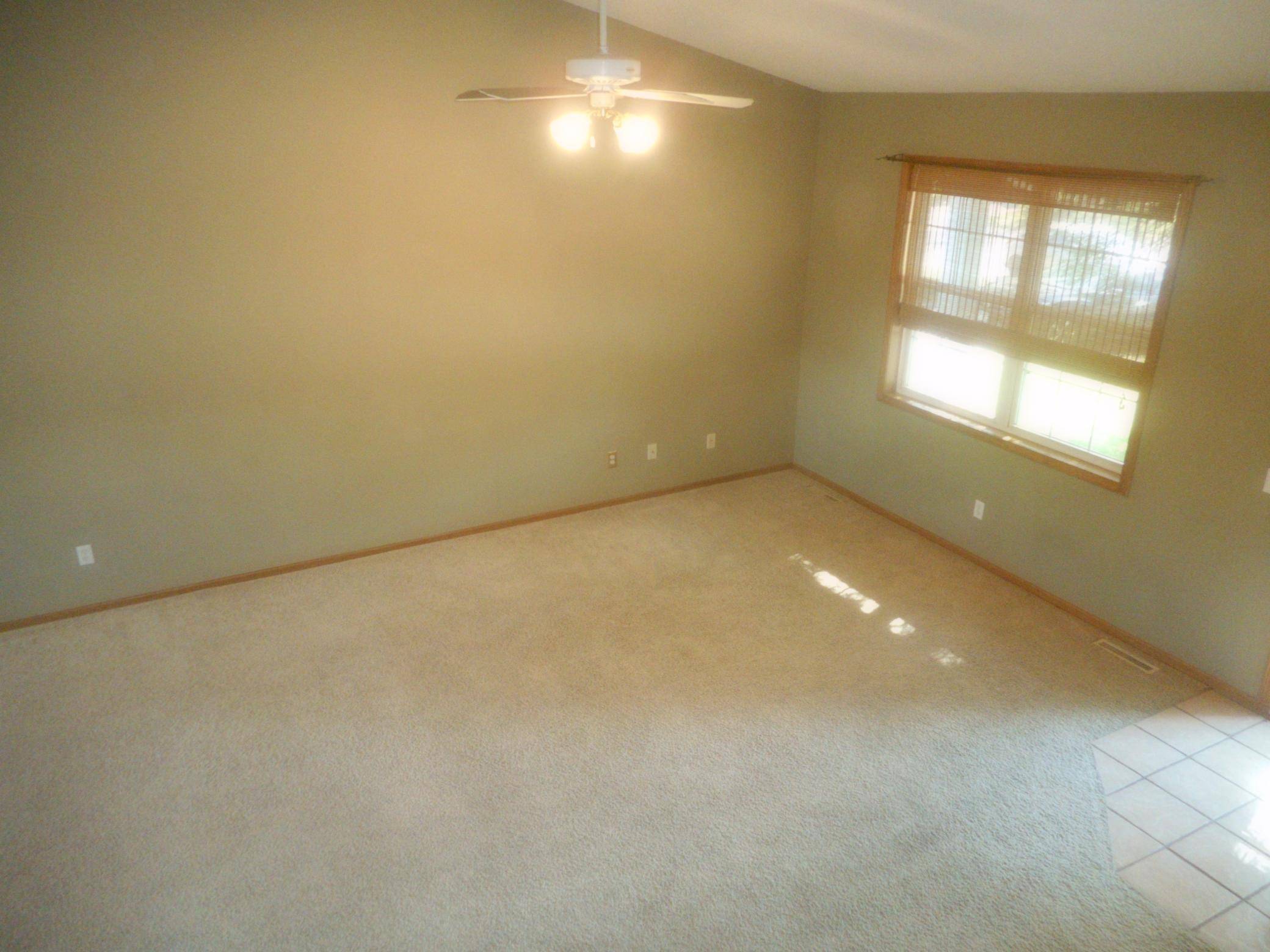 4915 Olive LN N, Plymouth, MN 55446