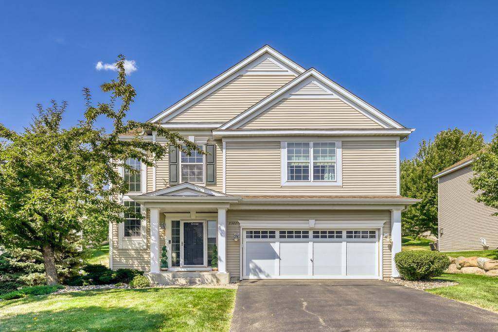 2321 Woodcrest DR, Woodbury, MN 55129