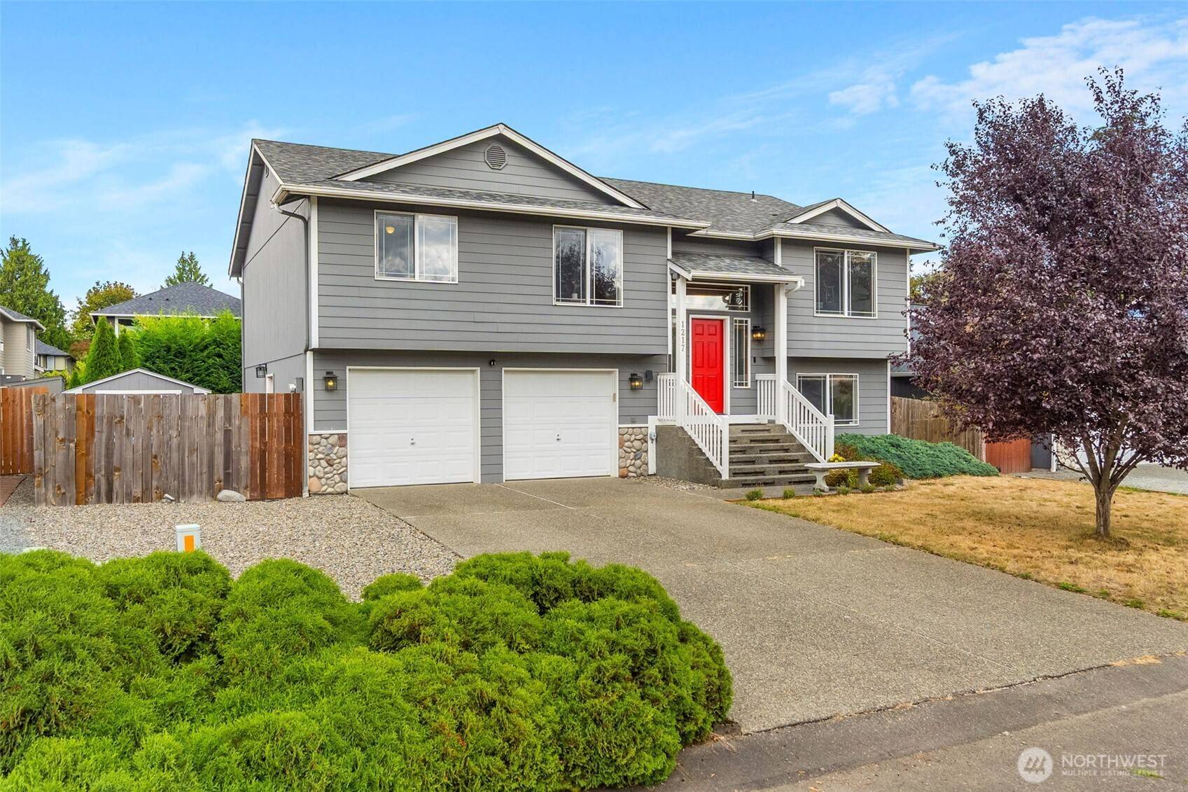 1217 29th Ave CT SW, Puyallup, WA 98373