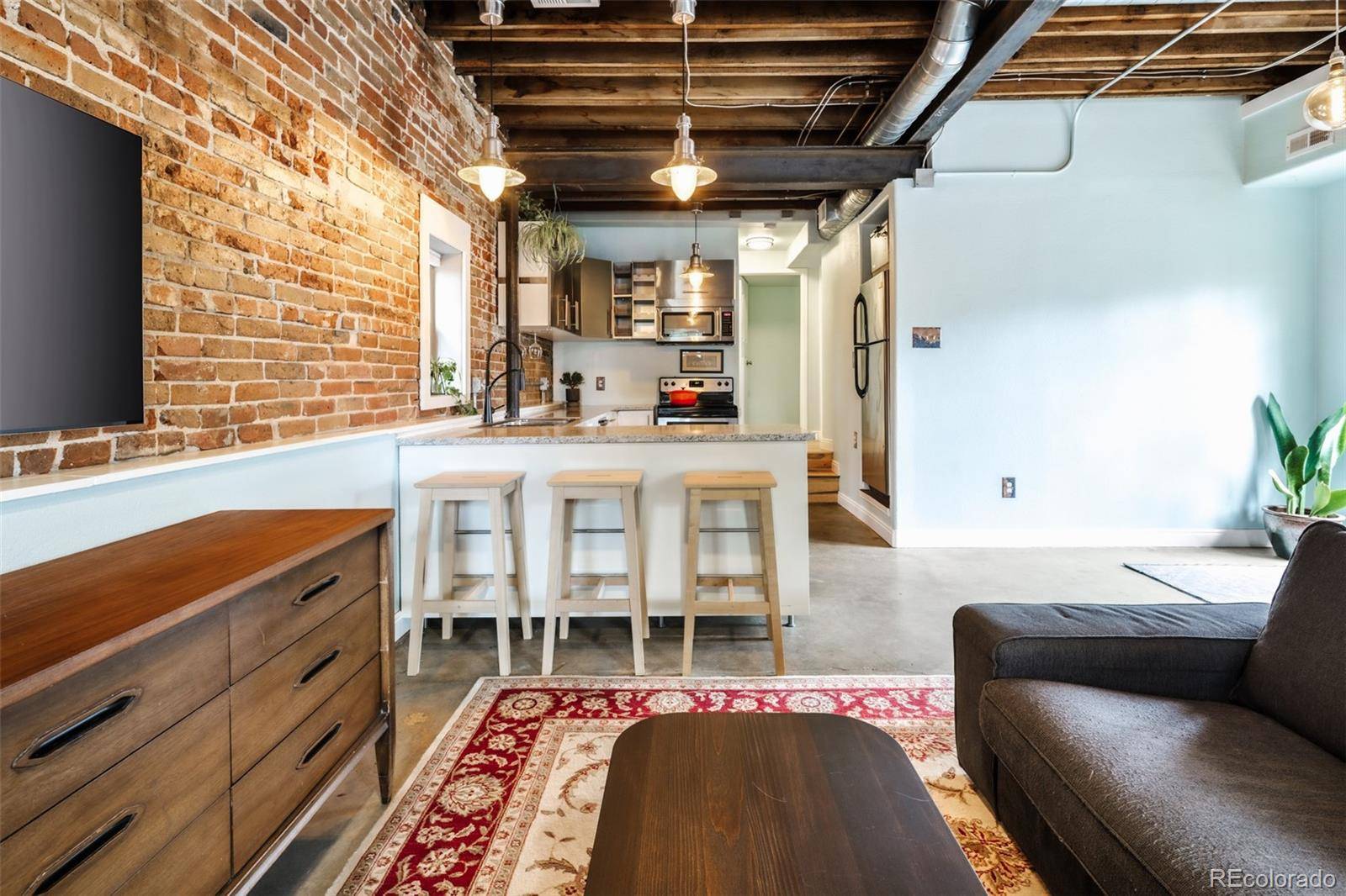 2910 N Columbine ST, Denver, CO 80205
