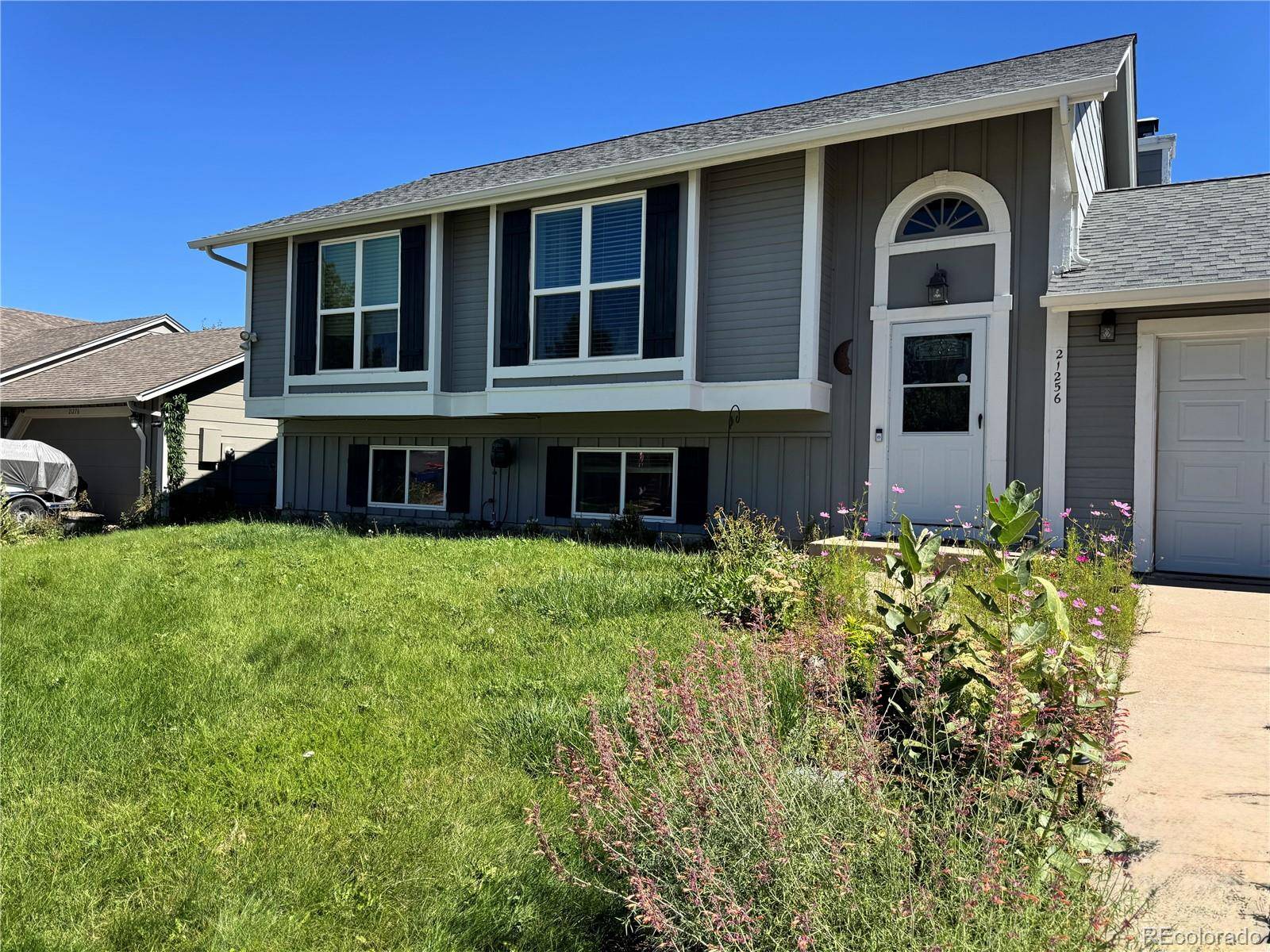 21256 E Powers CIR, Centennial, CO 80015