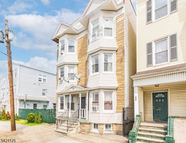 237 Astor St, Newark City, NJ 07114