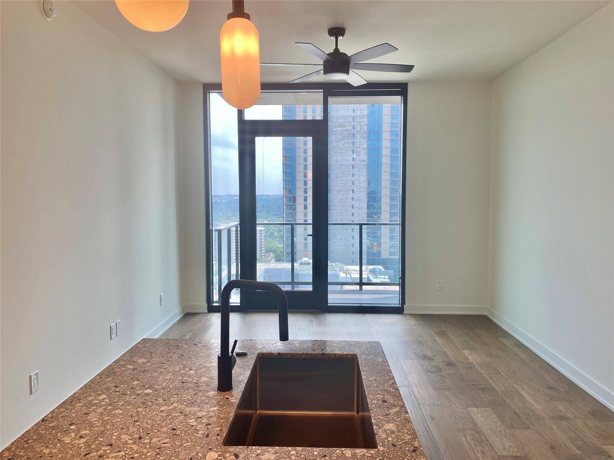 84 East Ave #2307, Austin, TX 78701