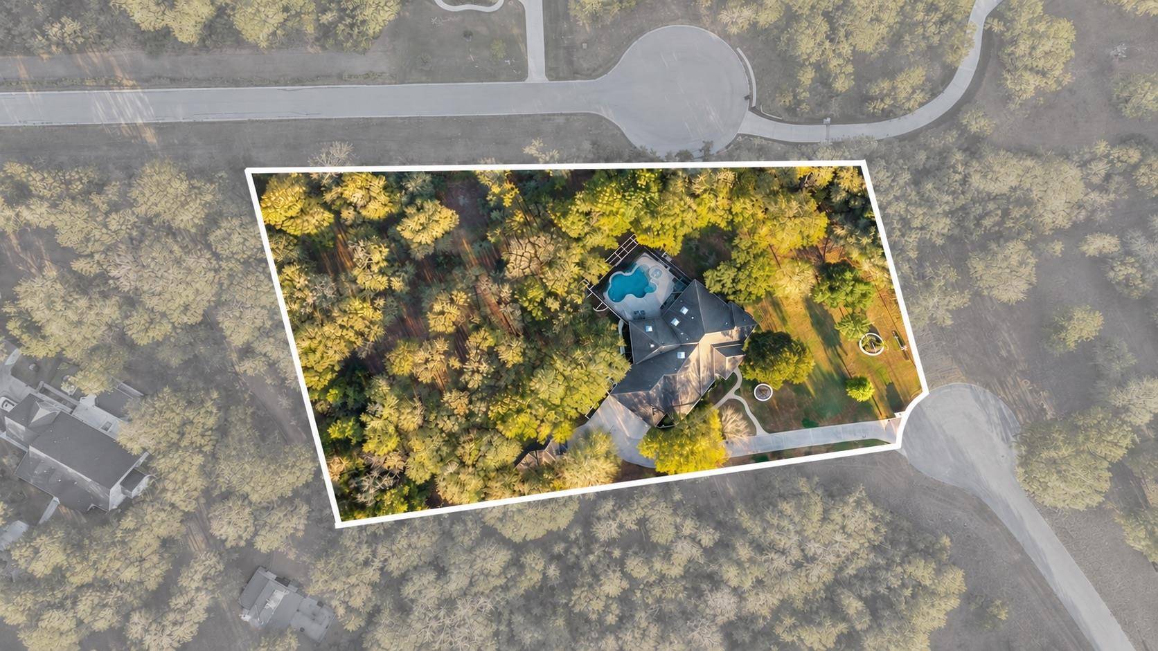 142 Llano CT, Cedar Creek, TX 78612