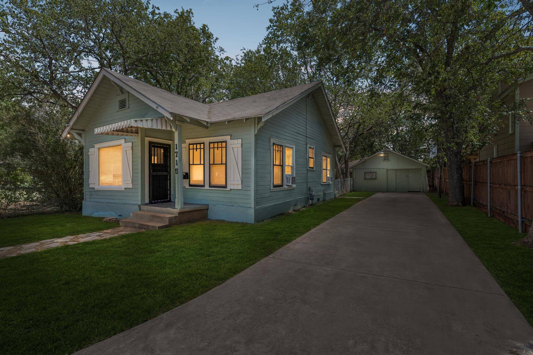 1715 Briar ST, Austin, TX 78704