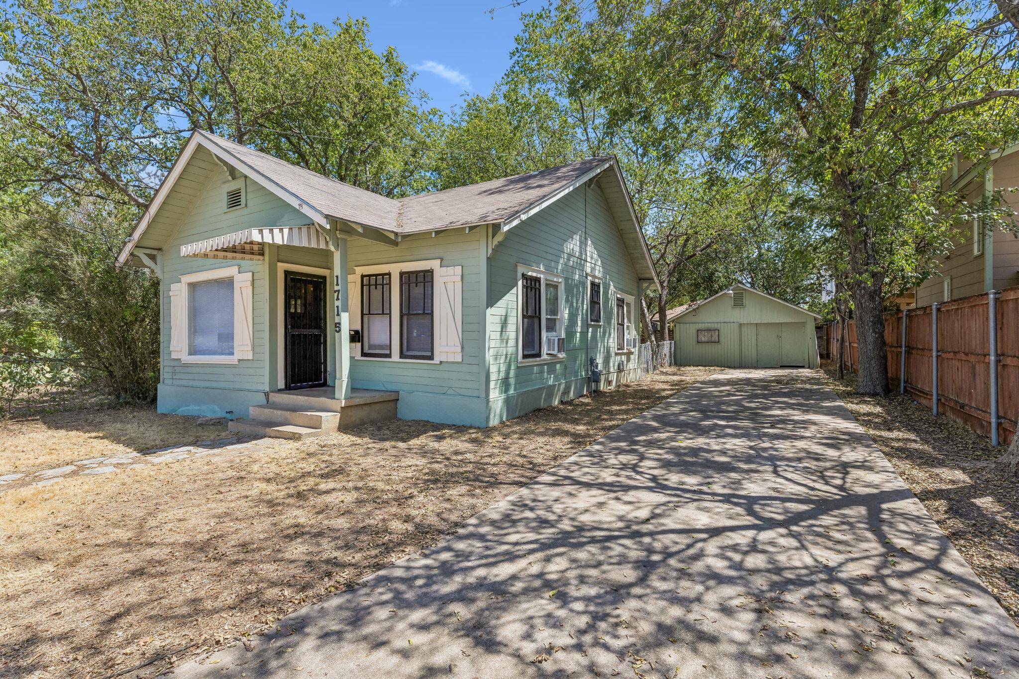 1715 Briar ST, Austin, TX 78704