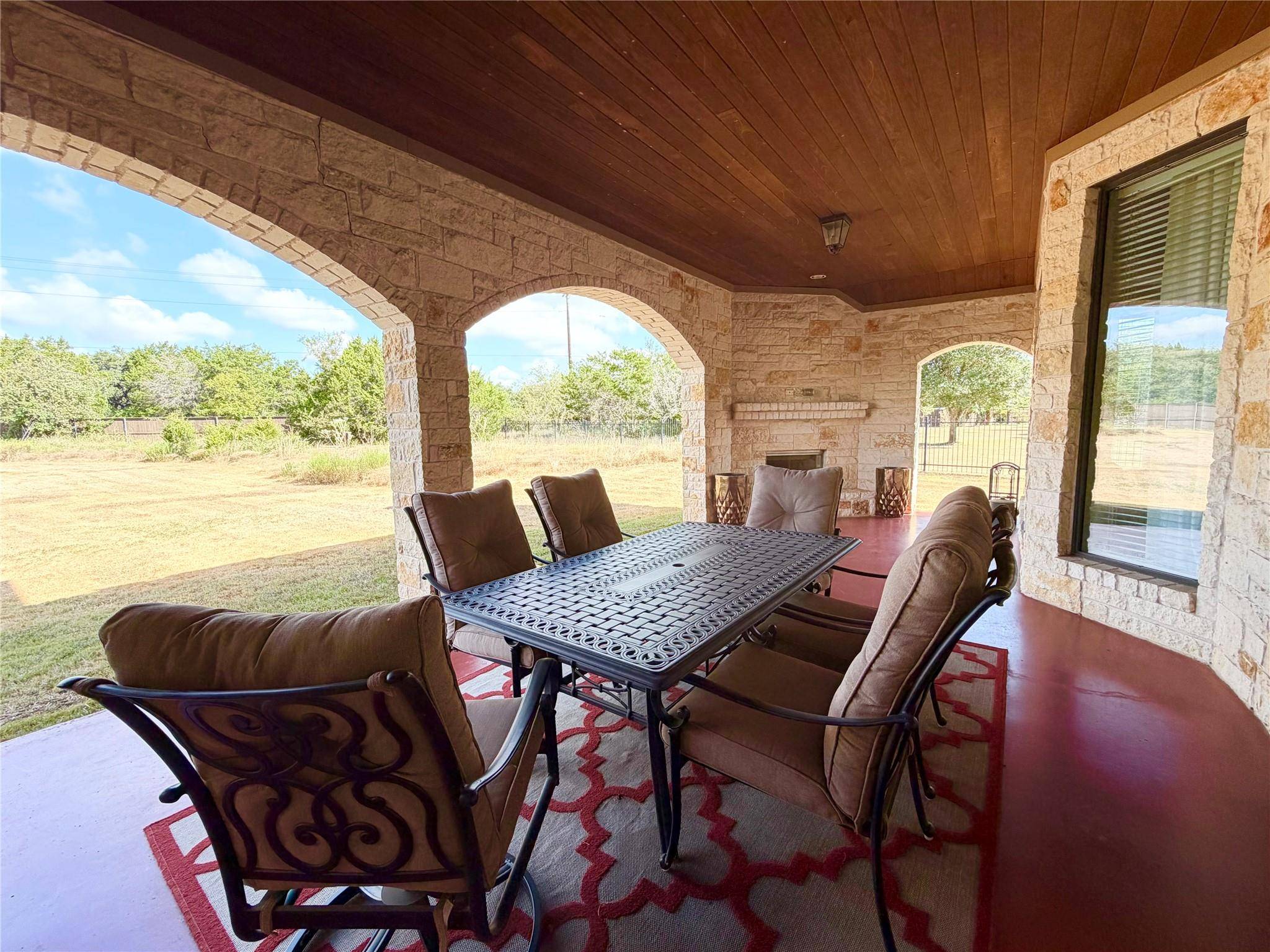 547 Shelf Rock RD, Driftwood, TX 78619