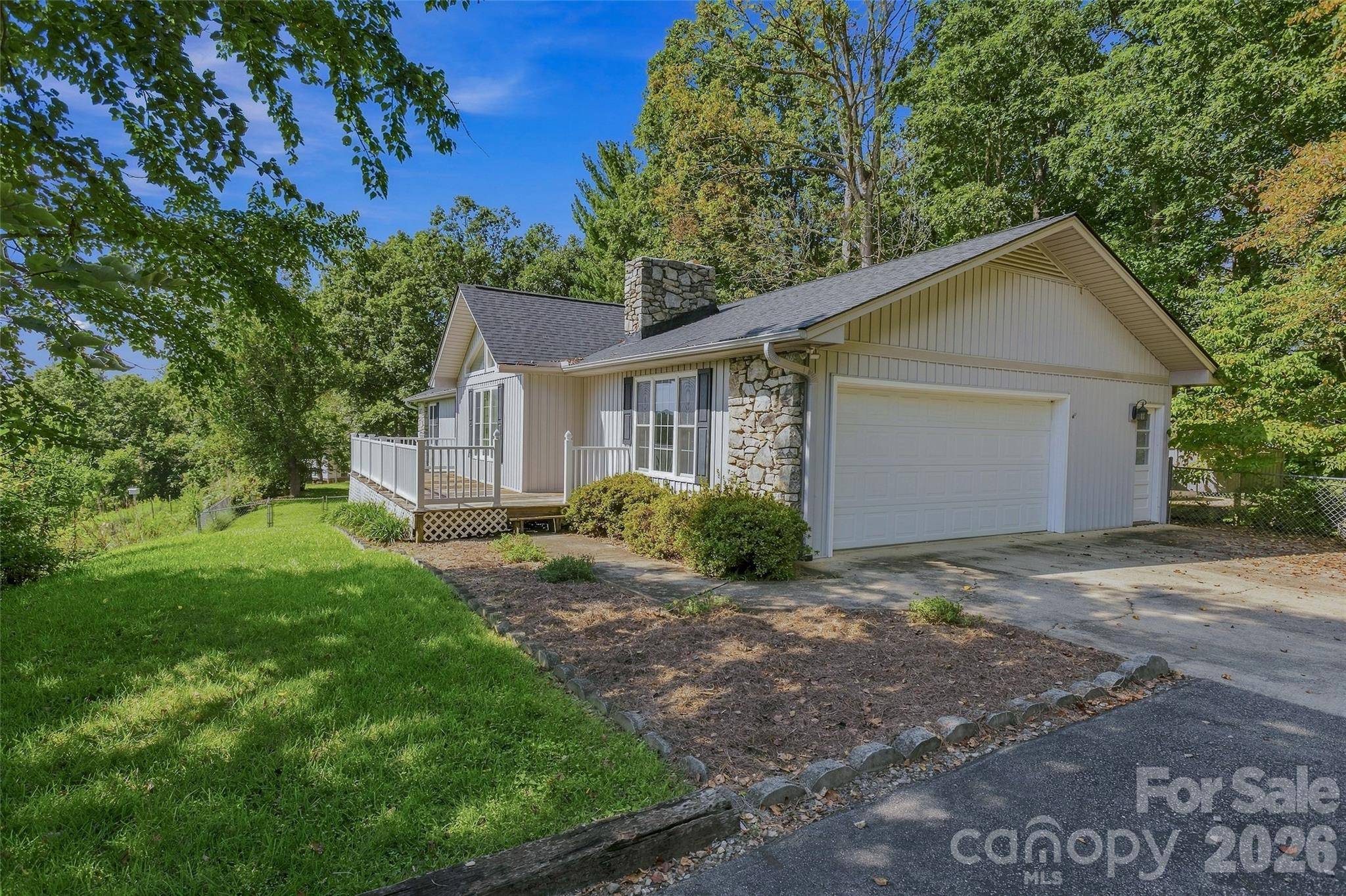 30 Morning Glory LN, Weaverville, NC 28787