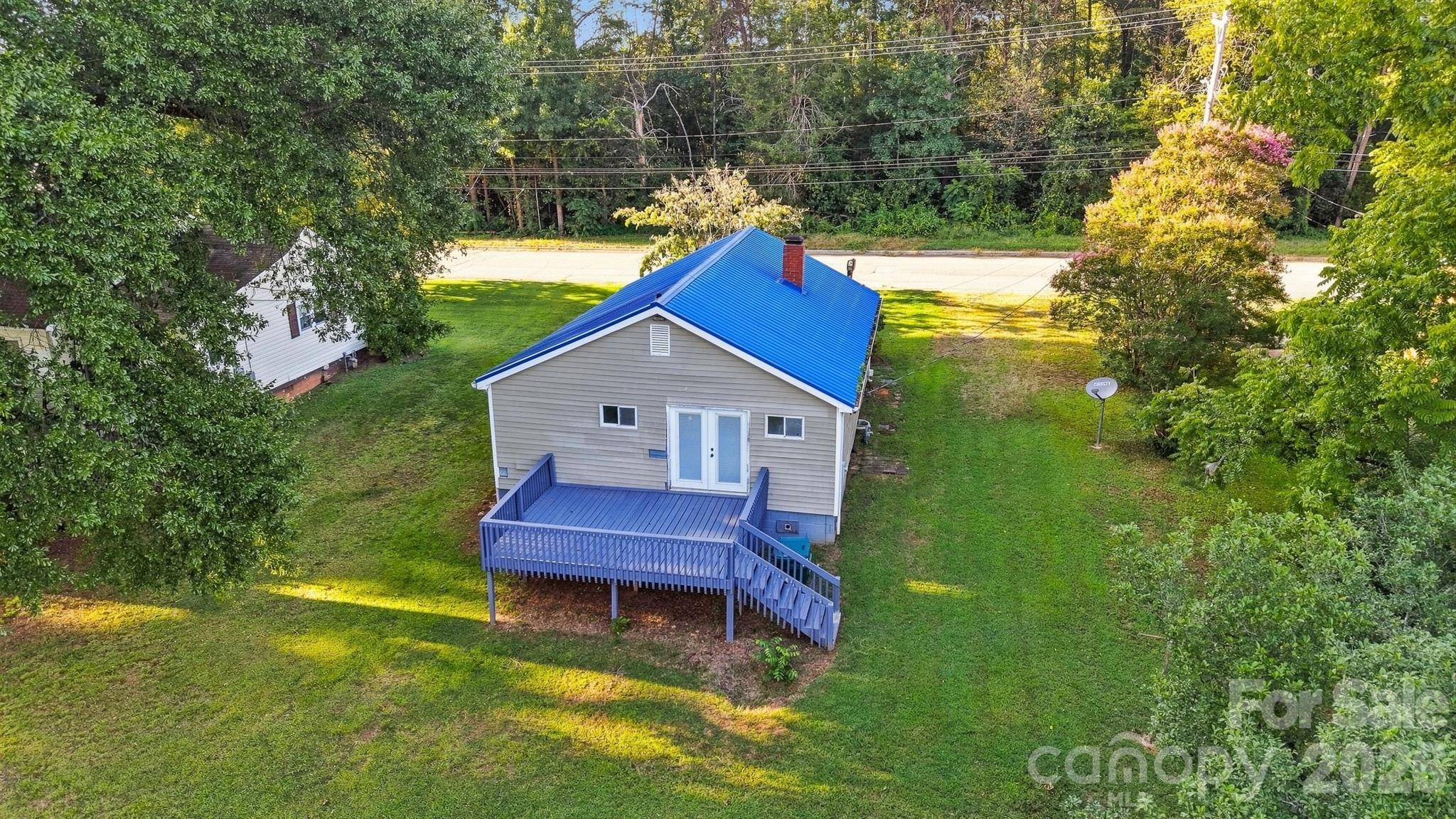 411 W 21st ST, Newton, NC 28658