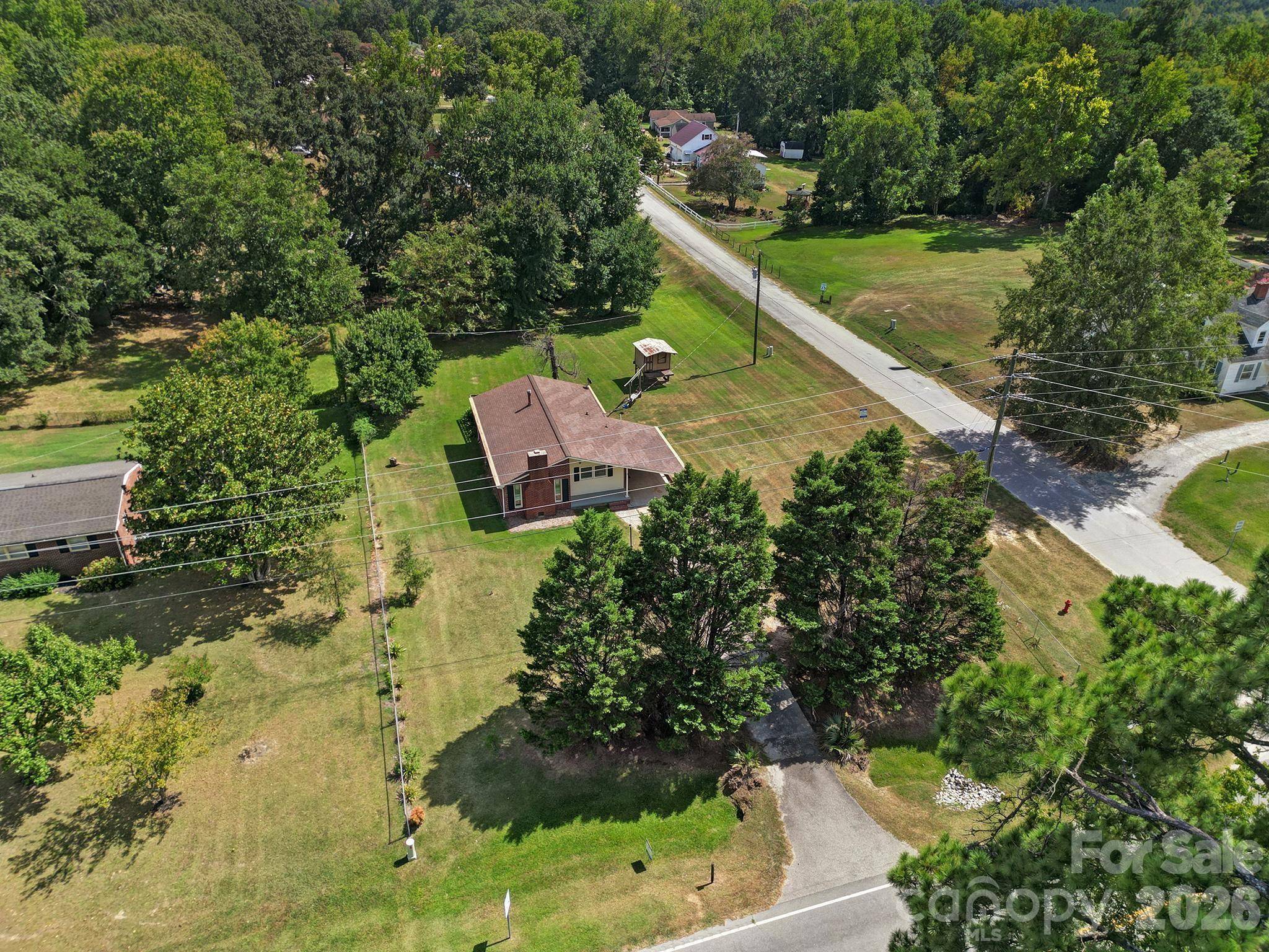 15884 State Highway 200 HWY, Great Falls, SC 29055