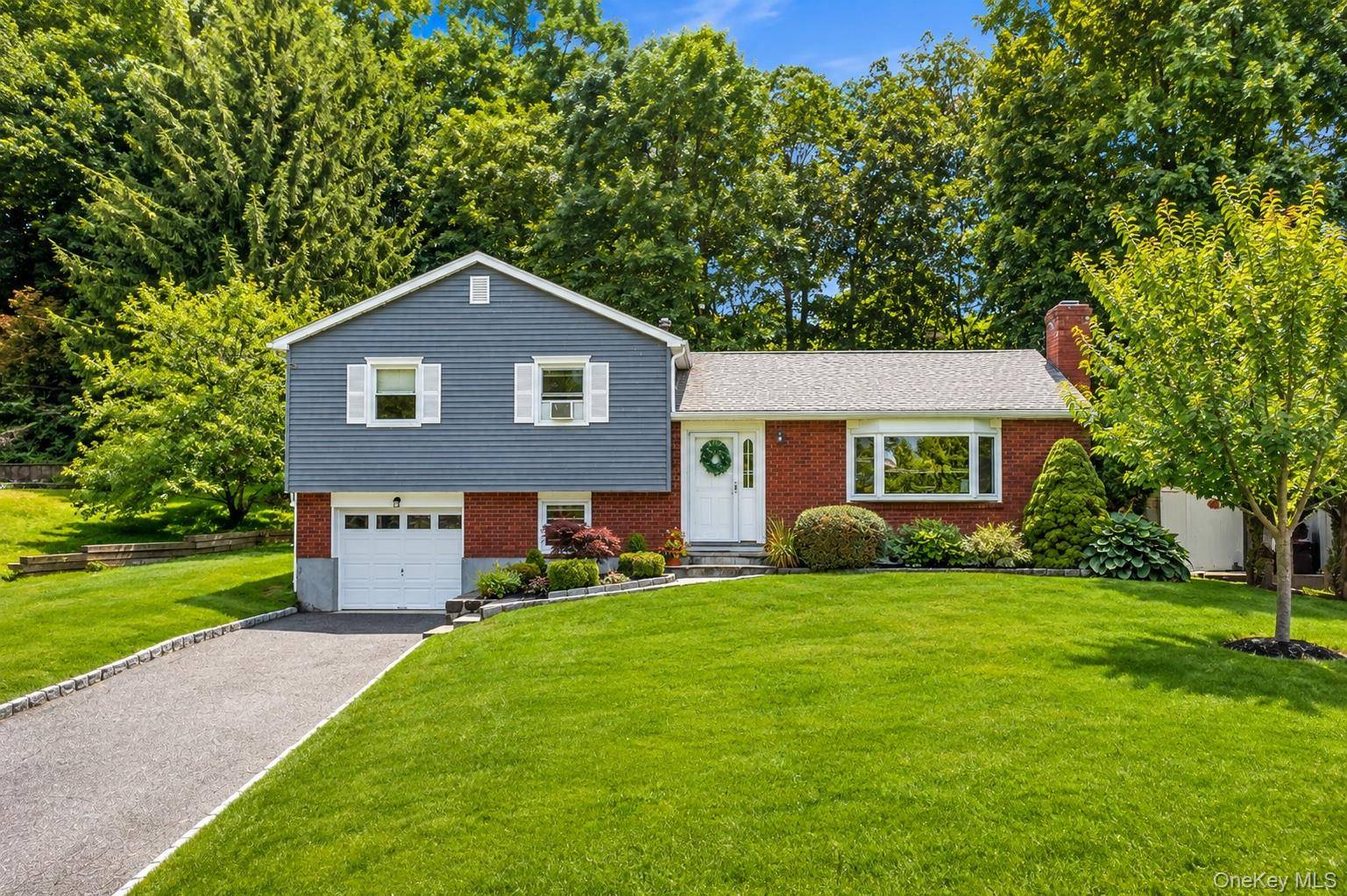617 Cardinal RD, Cortlandt Manor, NY 10567