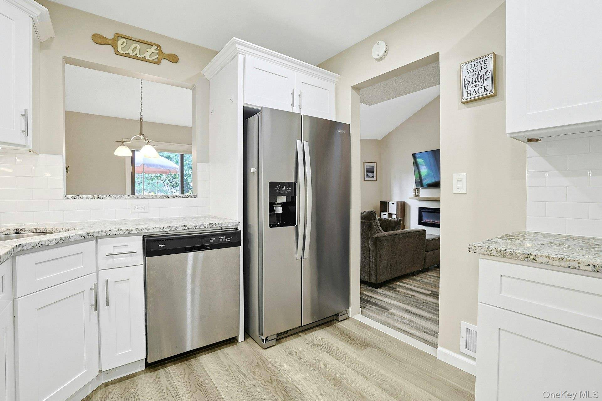 195 Treetop CIR, Nanuet, NY 10954