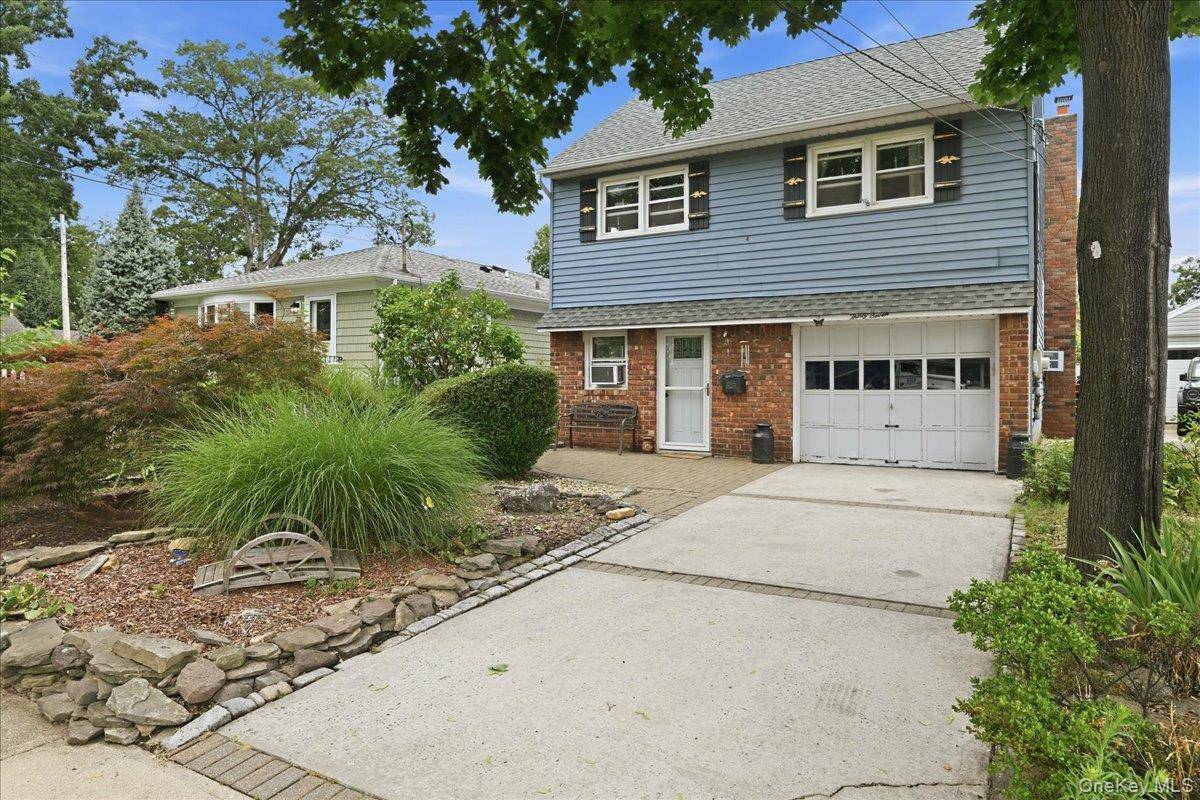 37 Cherry ST, Massapequa, NY 11758