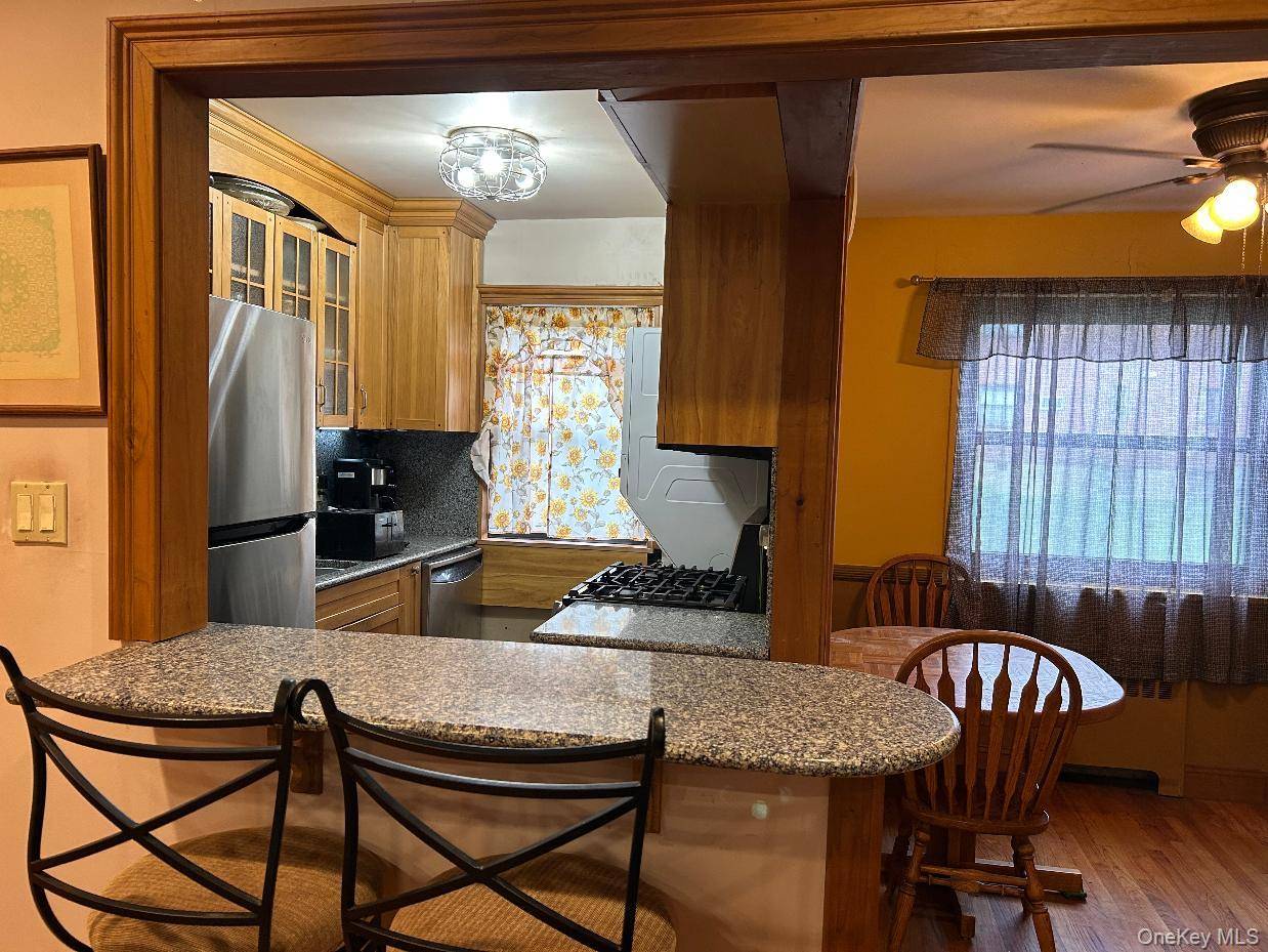 17-06 201st ST #2-103, Bayside, NY 11360