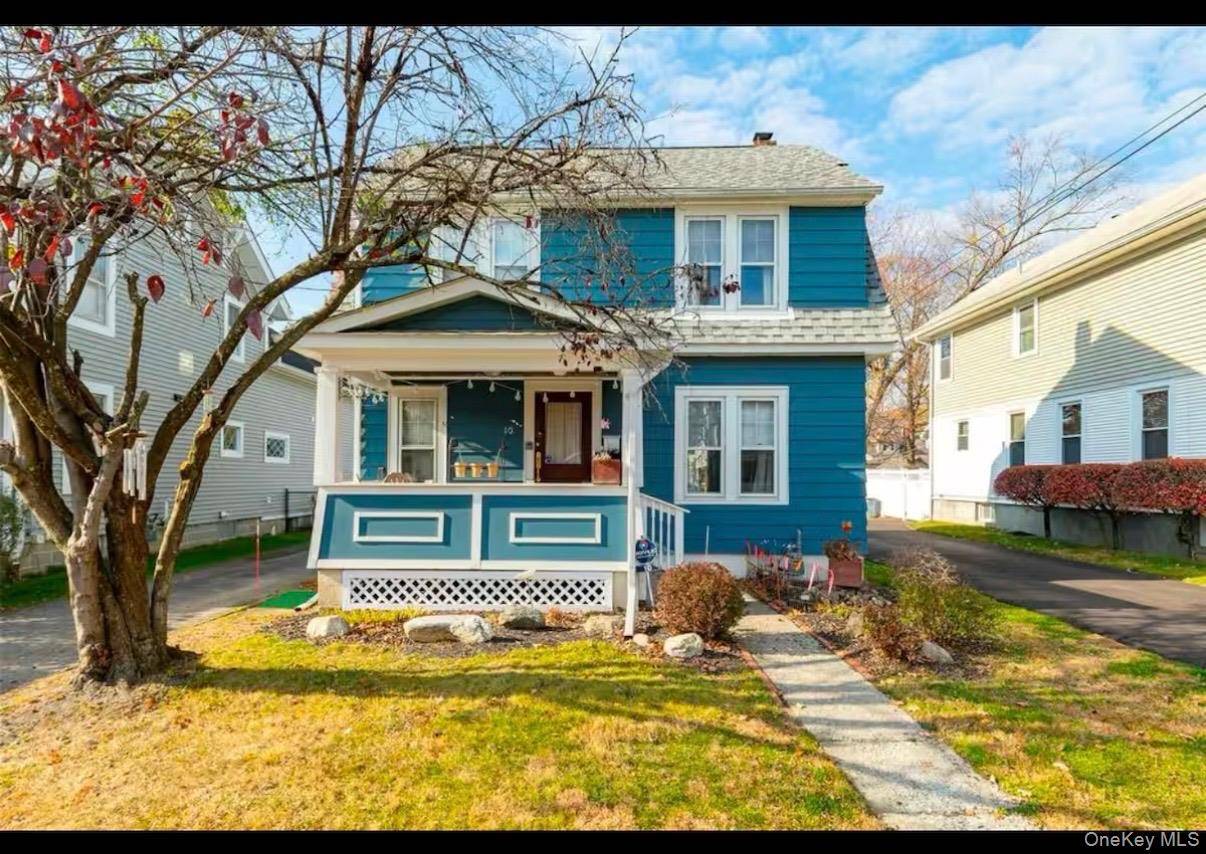10 Oakwood BLVD, Poughkeepsie, NY 12603