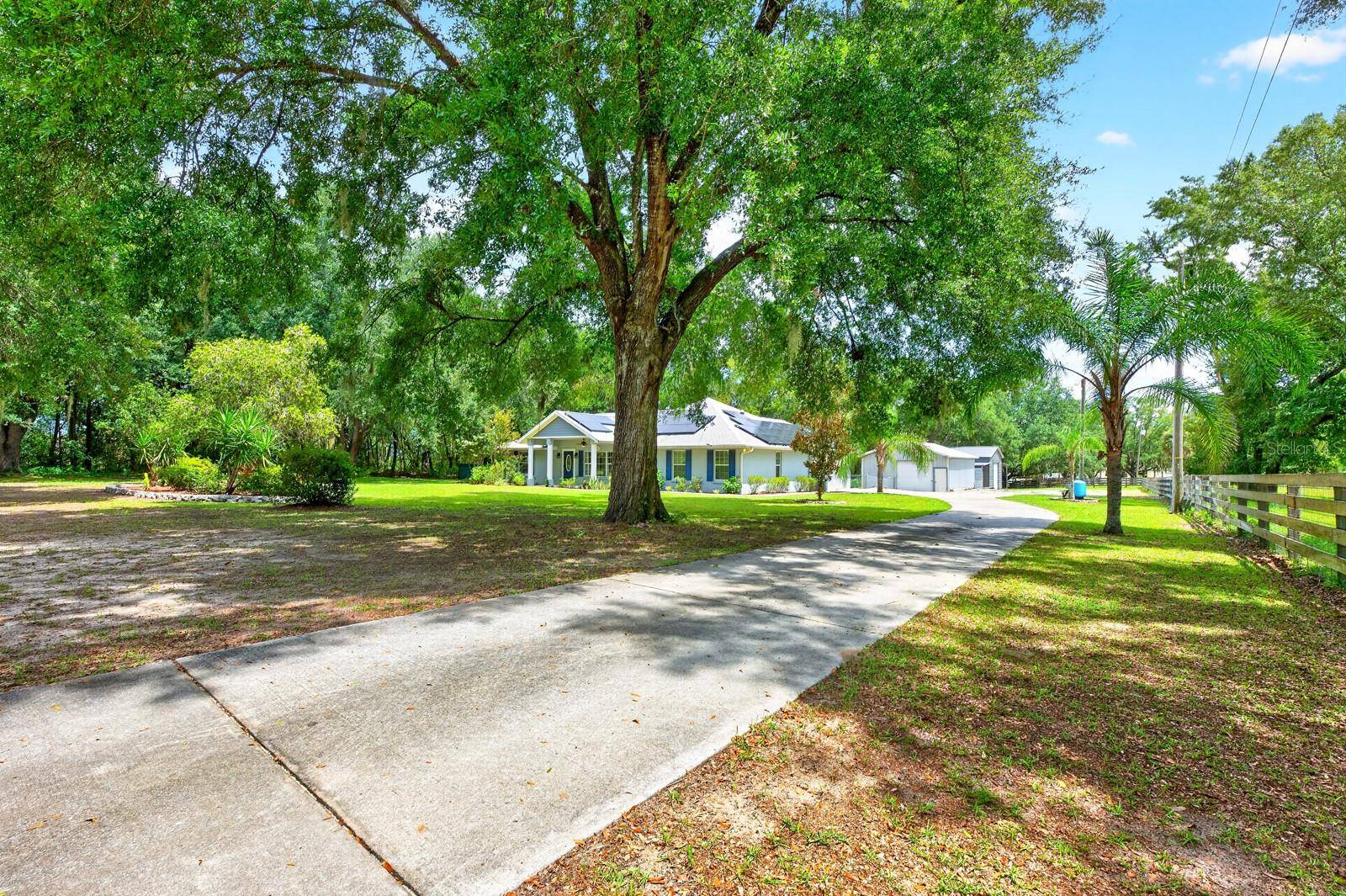 15771 SE 170TH AVE, Weirsdale, FL 32195