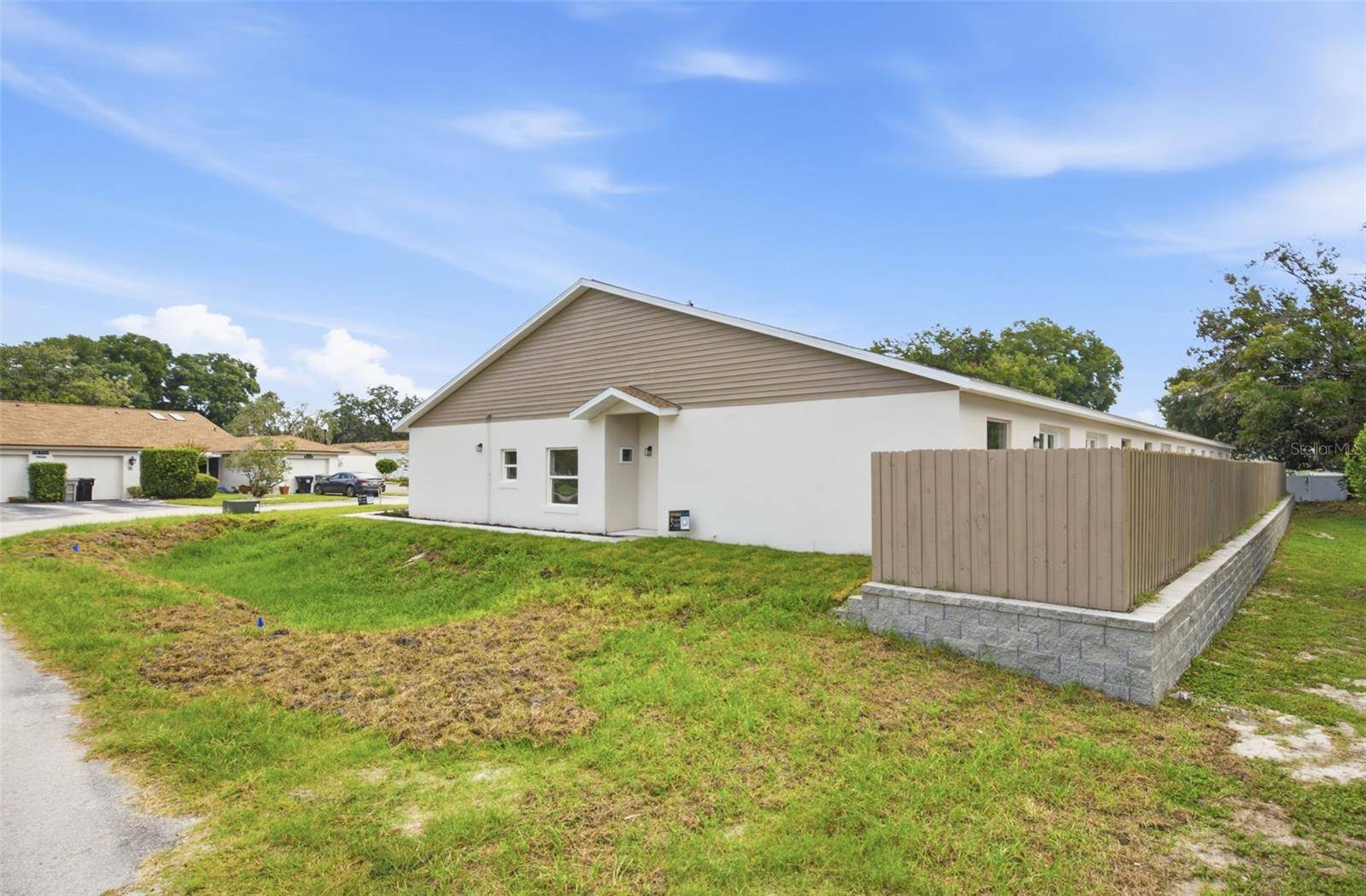 1411 OAK PL #F, Apopka, FL 32712