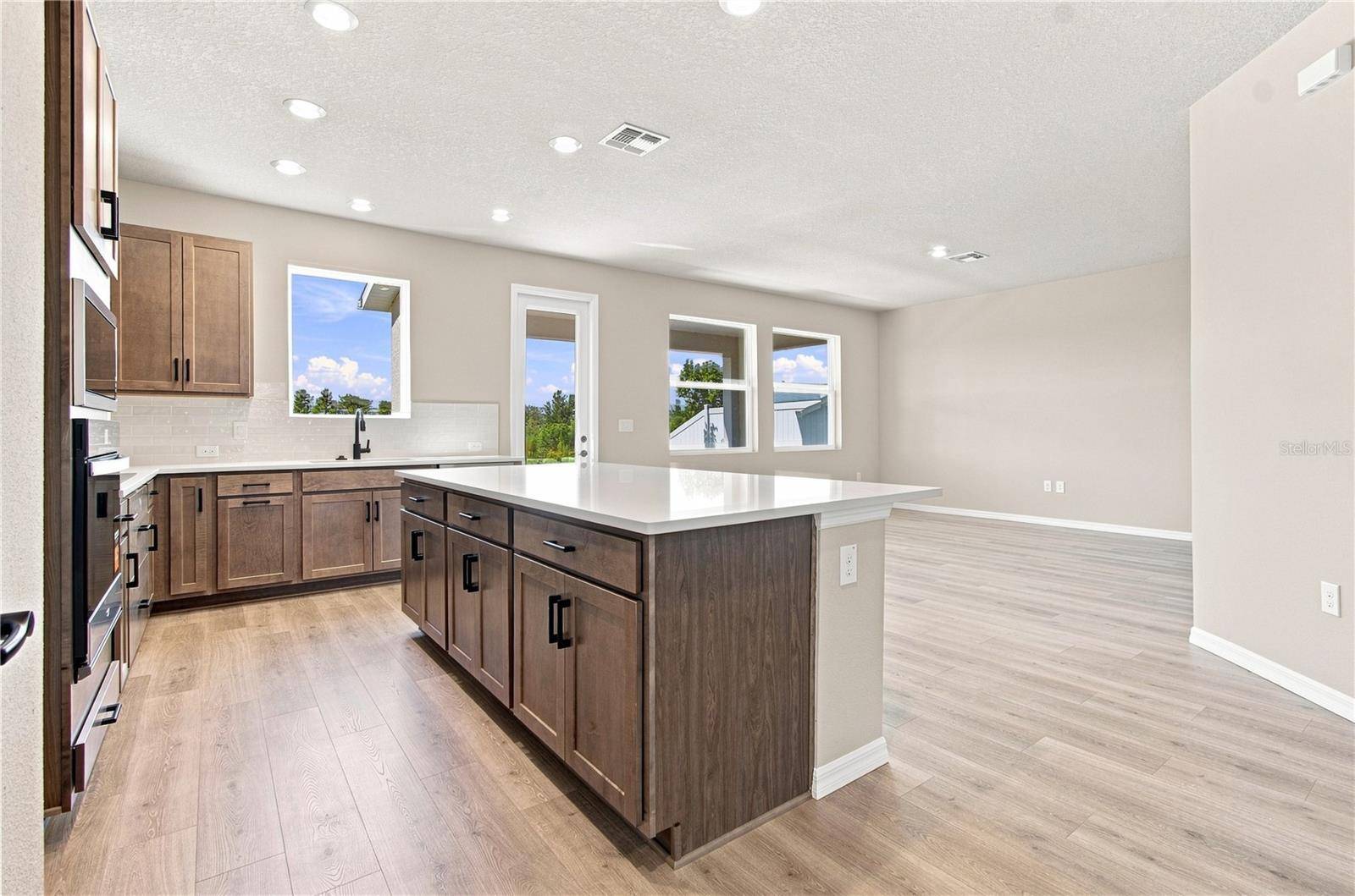 3417 YELLOW CASSIA DR, Wesley Chapel, FL 33543
