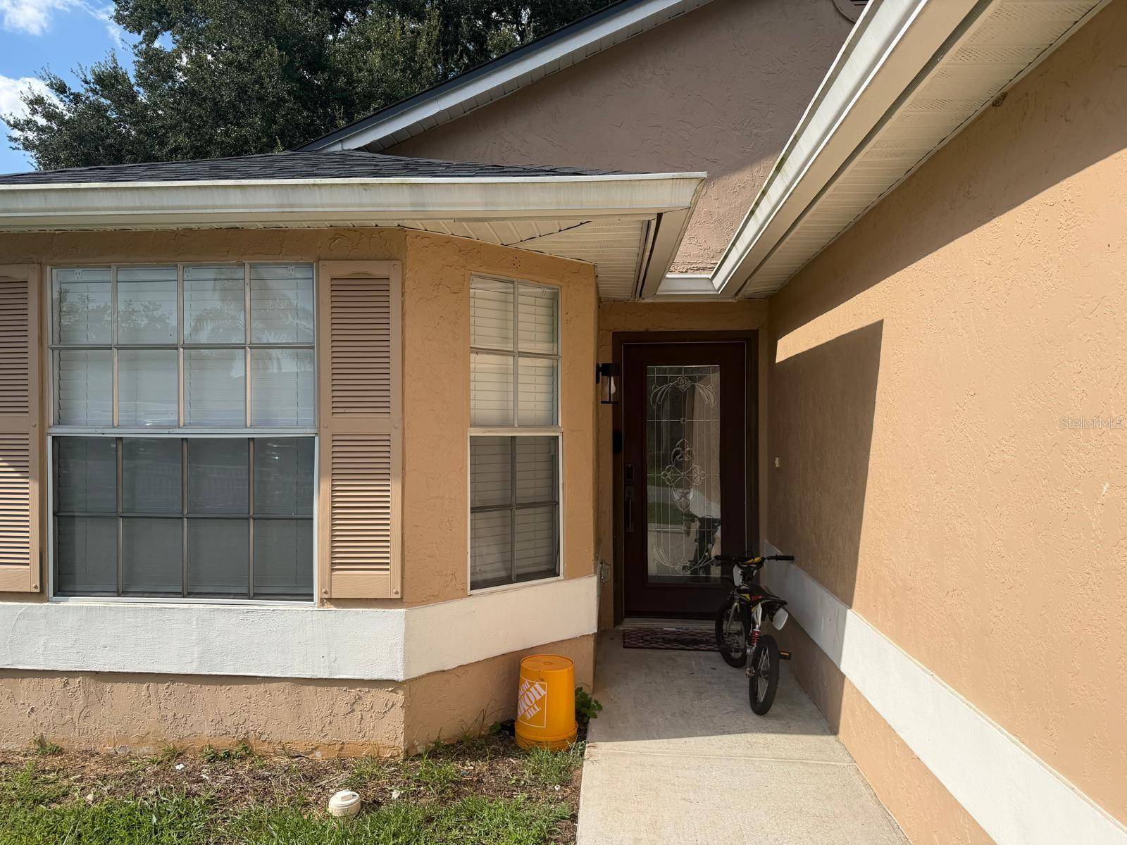 2216 RIDGEMORE DR, Valrico, FL 33594