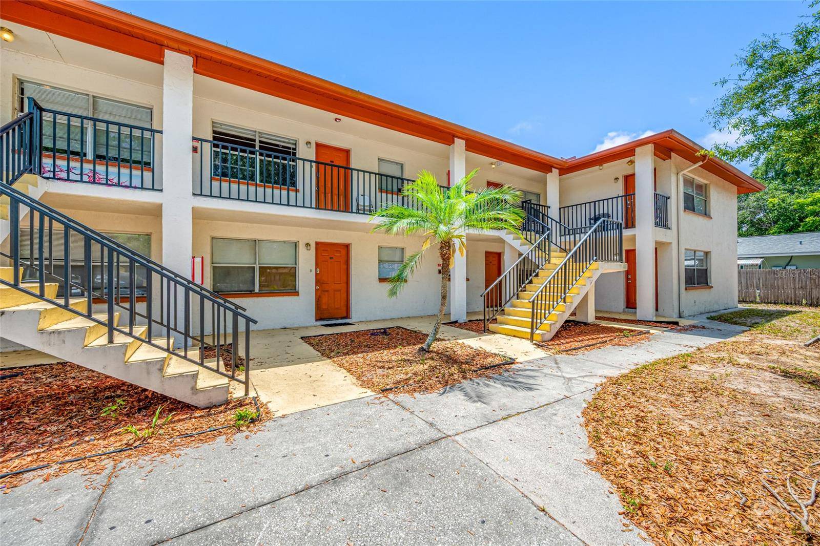 1767 S LEO LN S #104, Clearwater, FL 33755