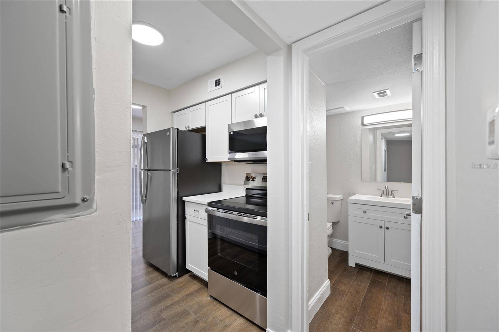 1500 W BAY DR #206, Largo, FL 33770