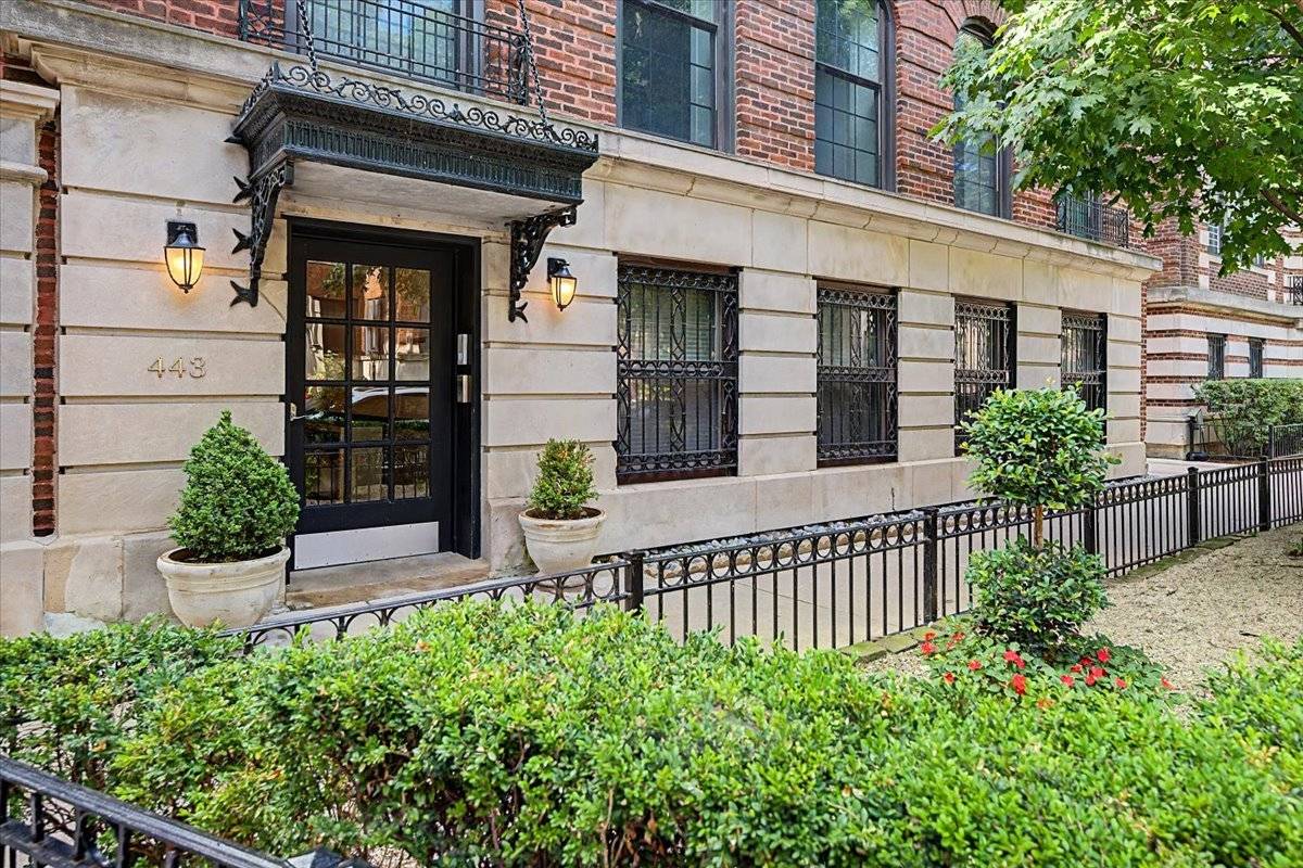443 W Aldine ST #3, Chicago, IL 60657