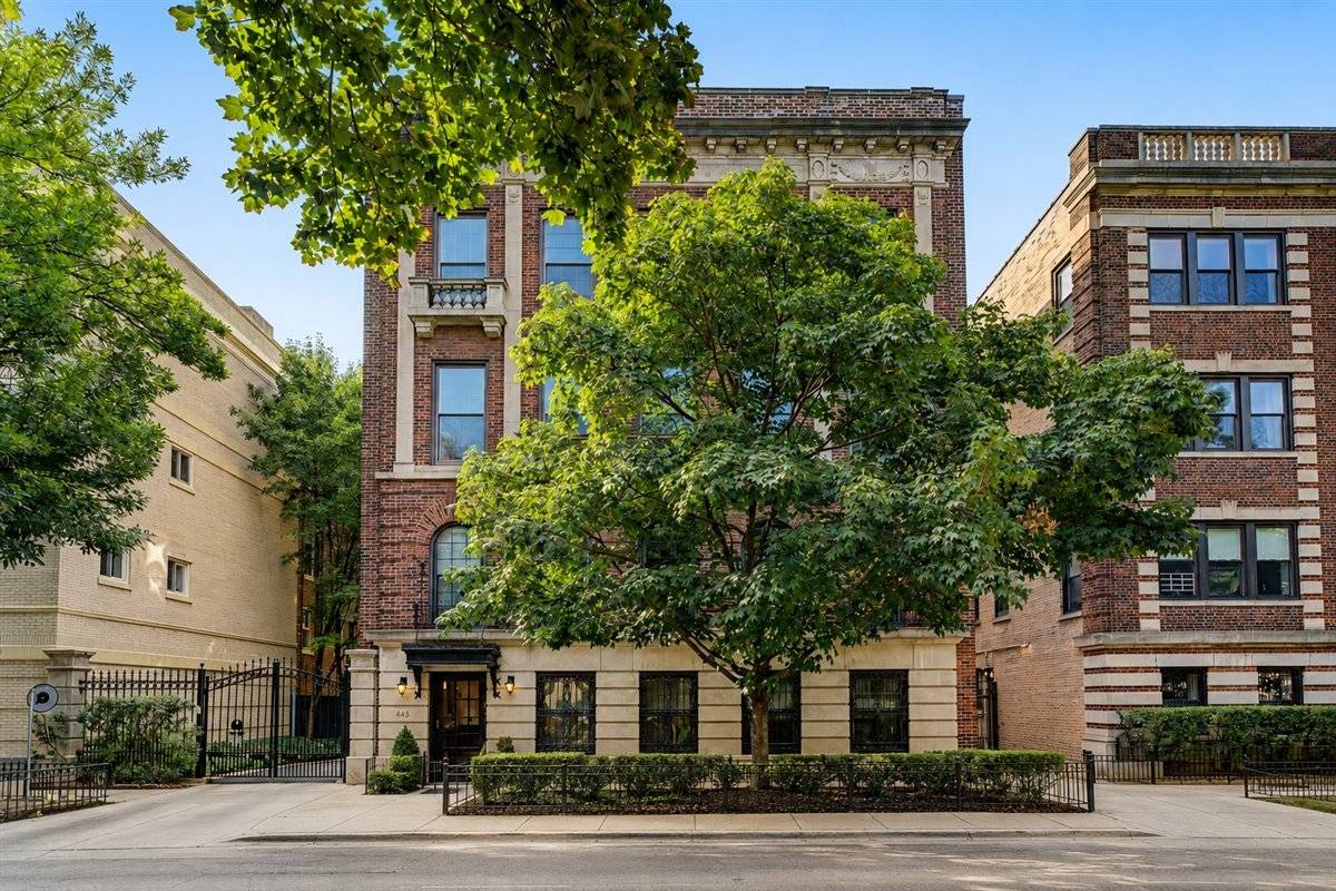 443 W Aldine ST #3, Chicago, IL 60657