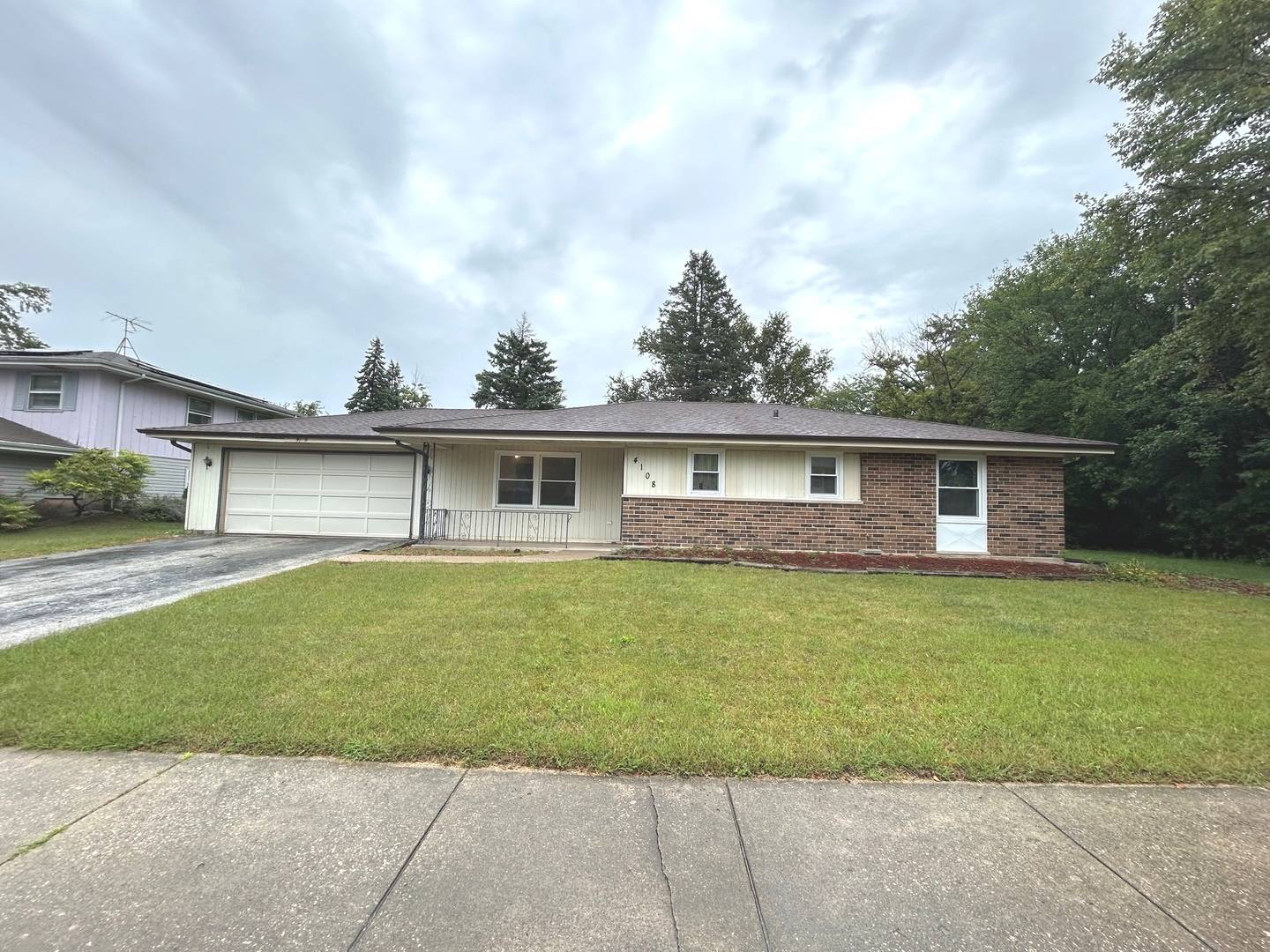 4108 Sumter DR, Matteson, IL 60443