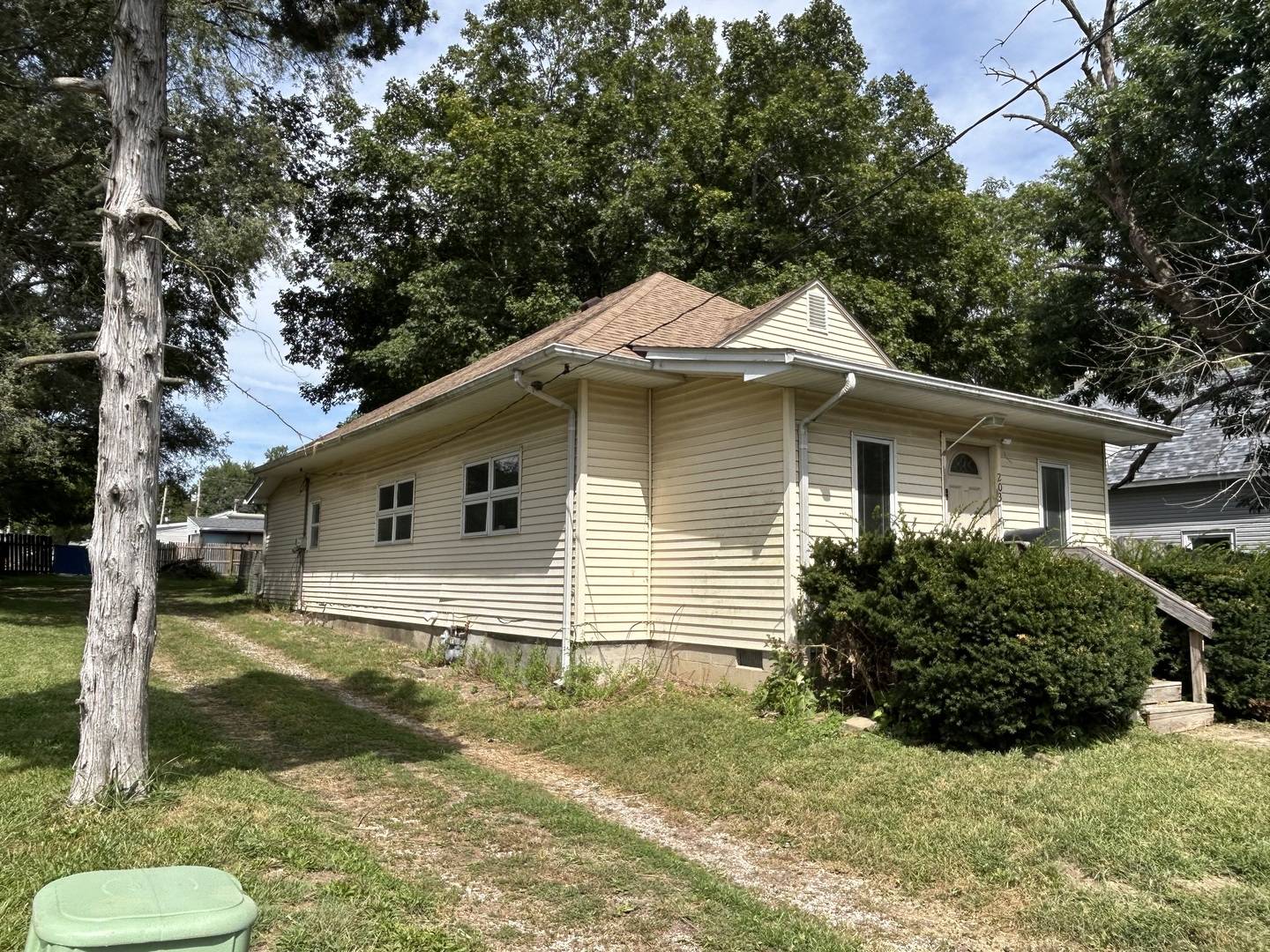 203 Whittier ST, Georgetown, IL 61846