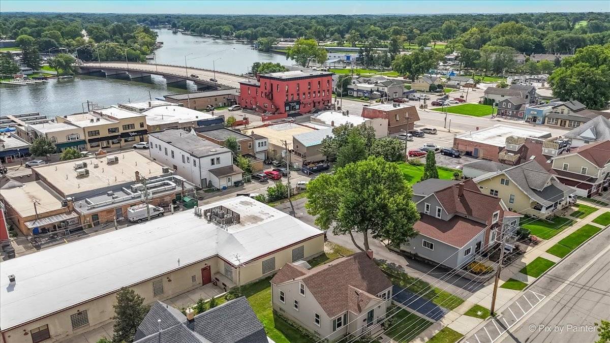 1310 Park ST, Mchenry, IL 60050