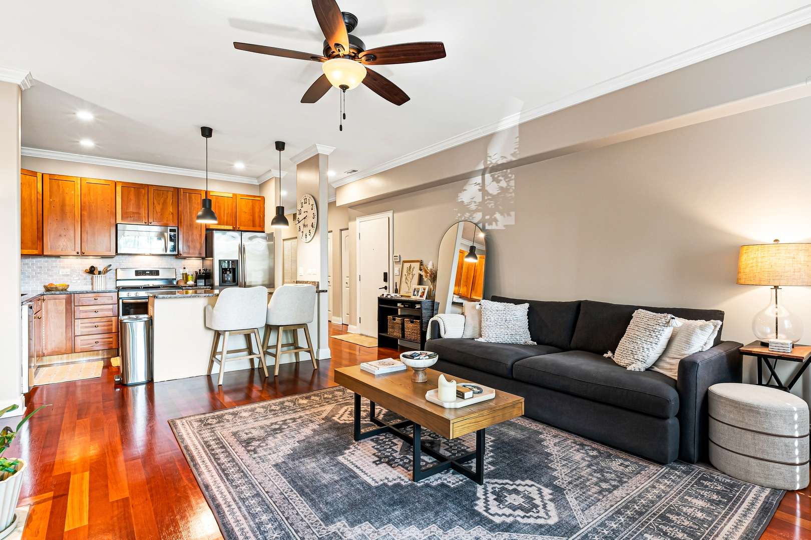 2235 N Lister AVE #102, Chicago, IL 60614