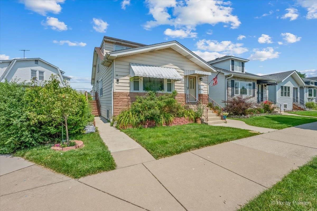 5942 W Thorndale AVE, Chicago, IL 60646