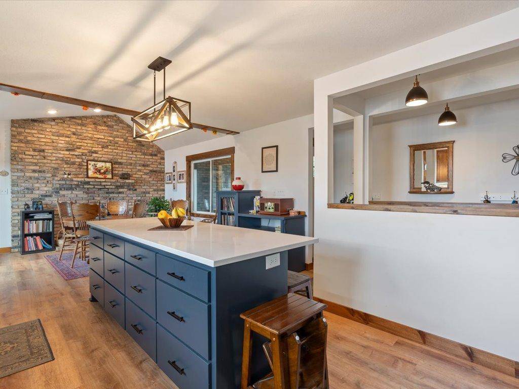 14390 Shoreview DR, Baxter, MN 56425