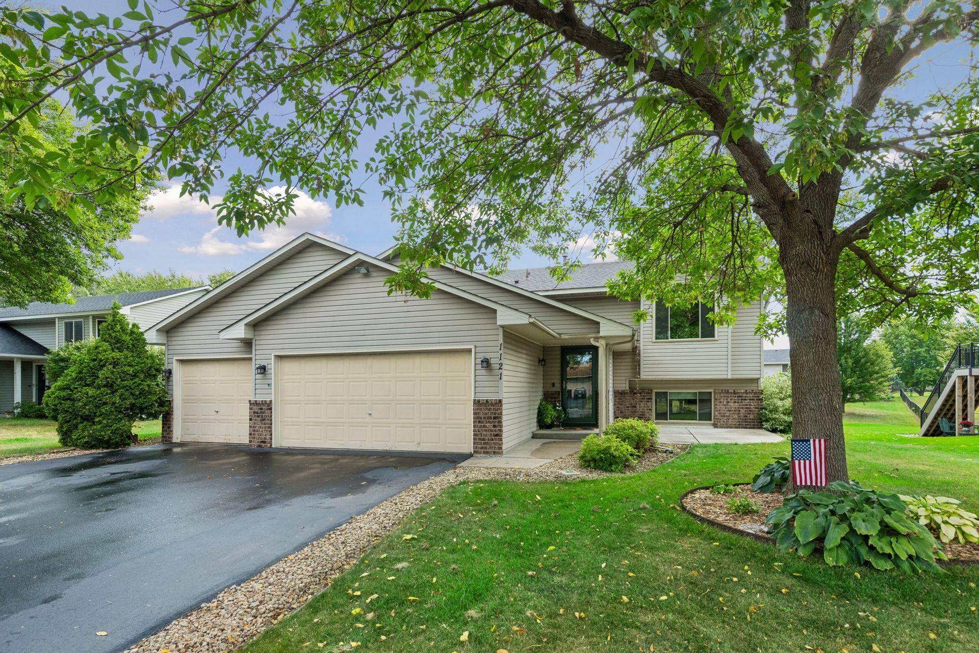 1121 Scott ST S, Shakopee, MN 55379