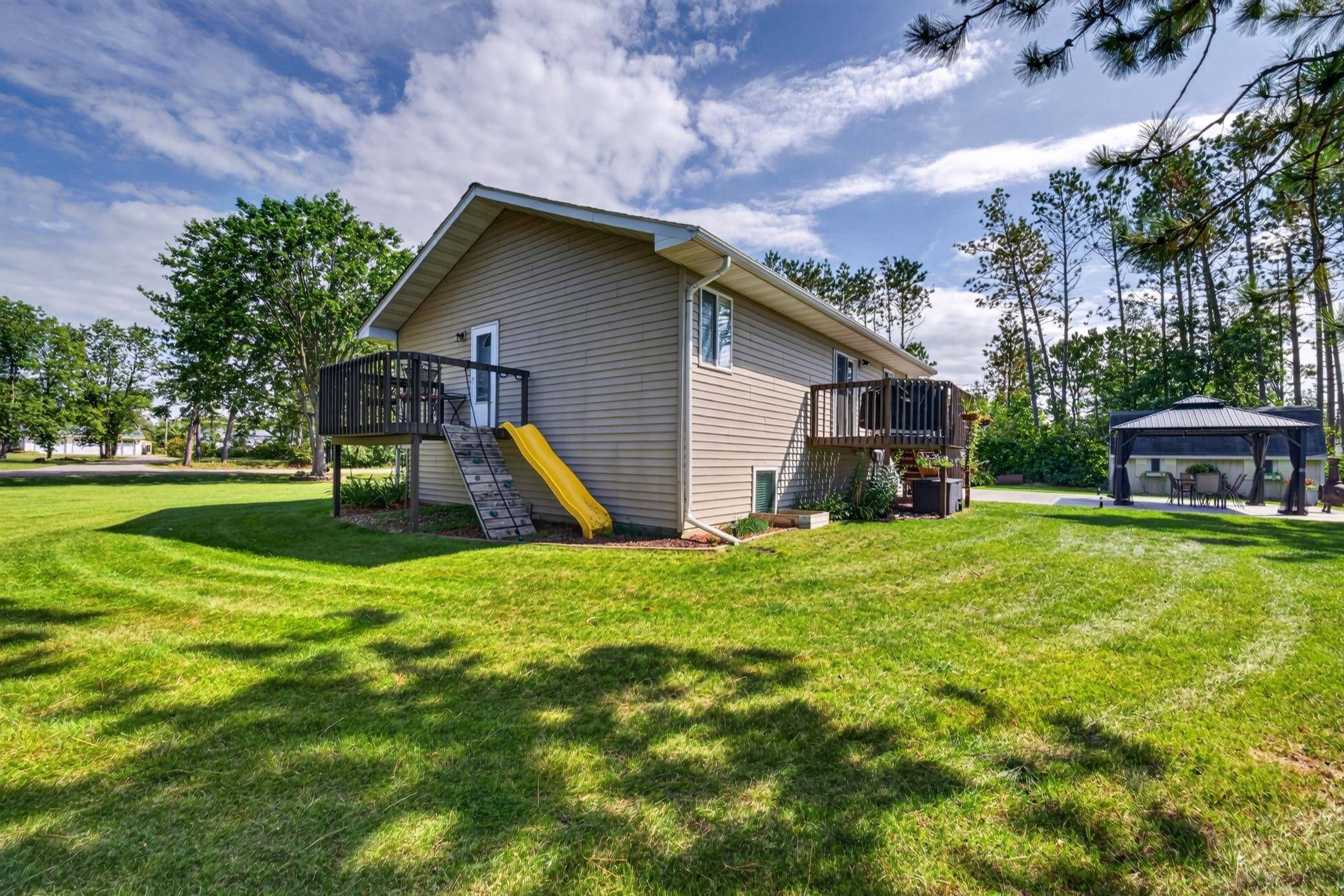 2122 Harrison CT SW, Bemidji, MN 56601