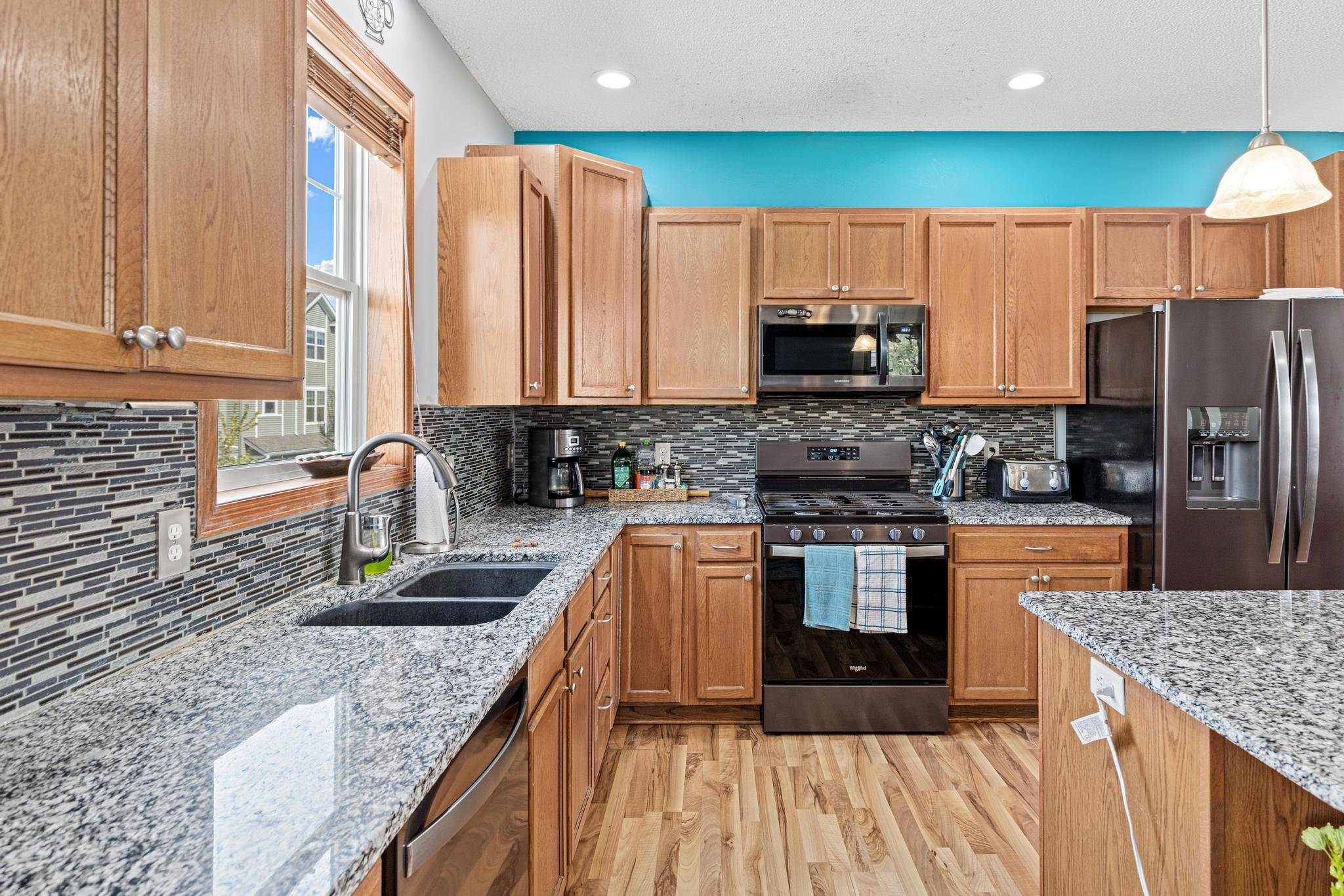 1802 Colonial LN #1, Chanhassen, MN 55317