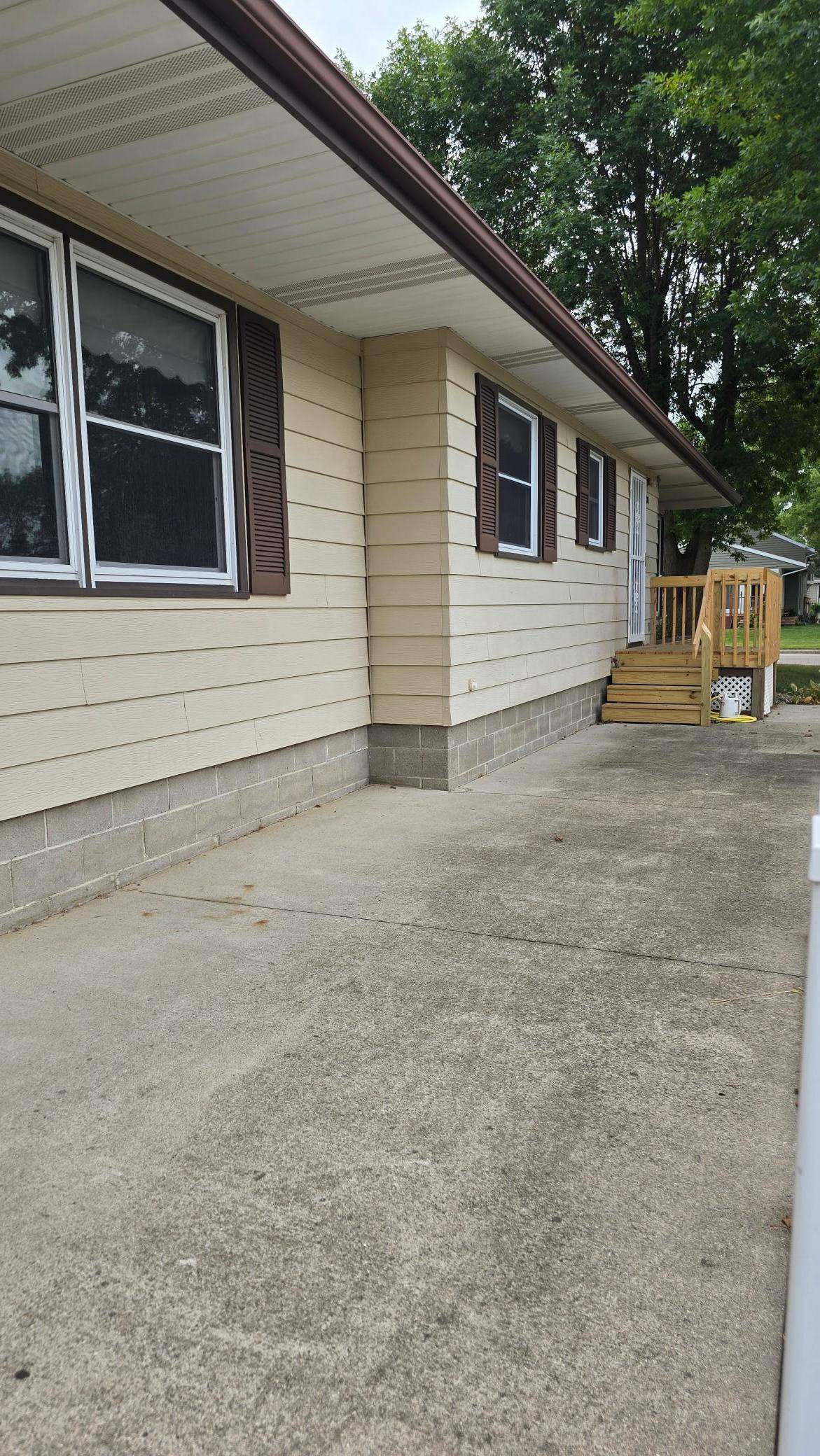500 N Minnesota ST, Marshall, MN 56258