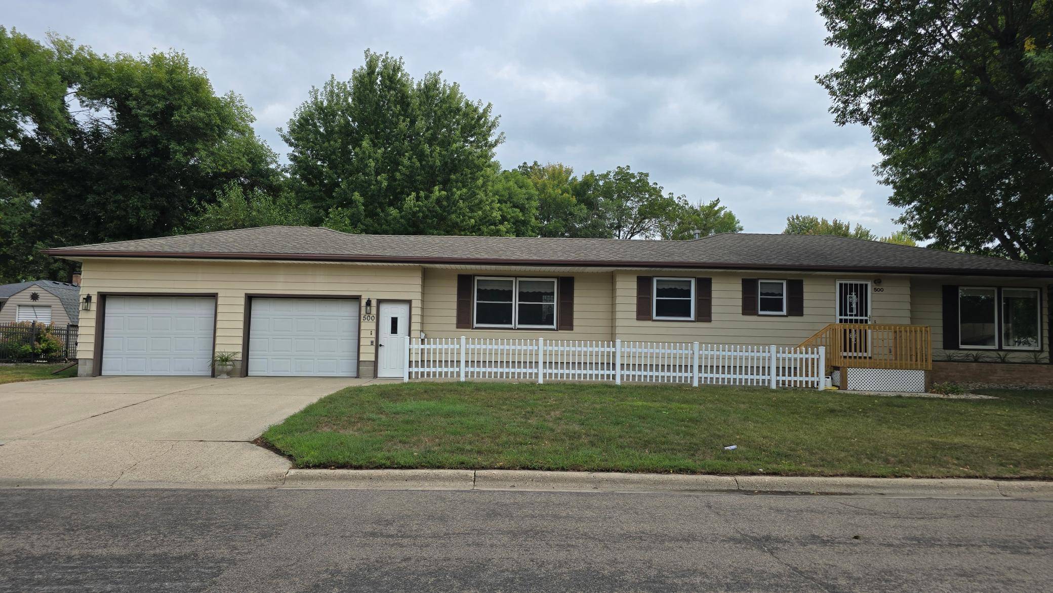 500 N Minnesota ST, Marshall, MN 56258