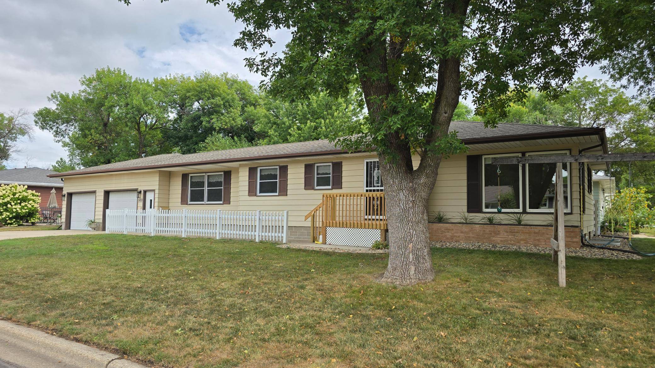 500 N Minnesota ST, Marshall, MN 56258