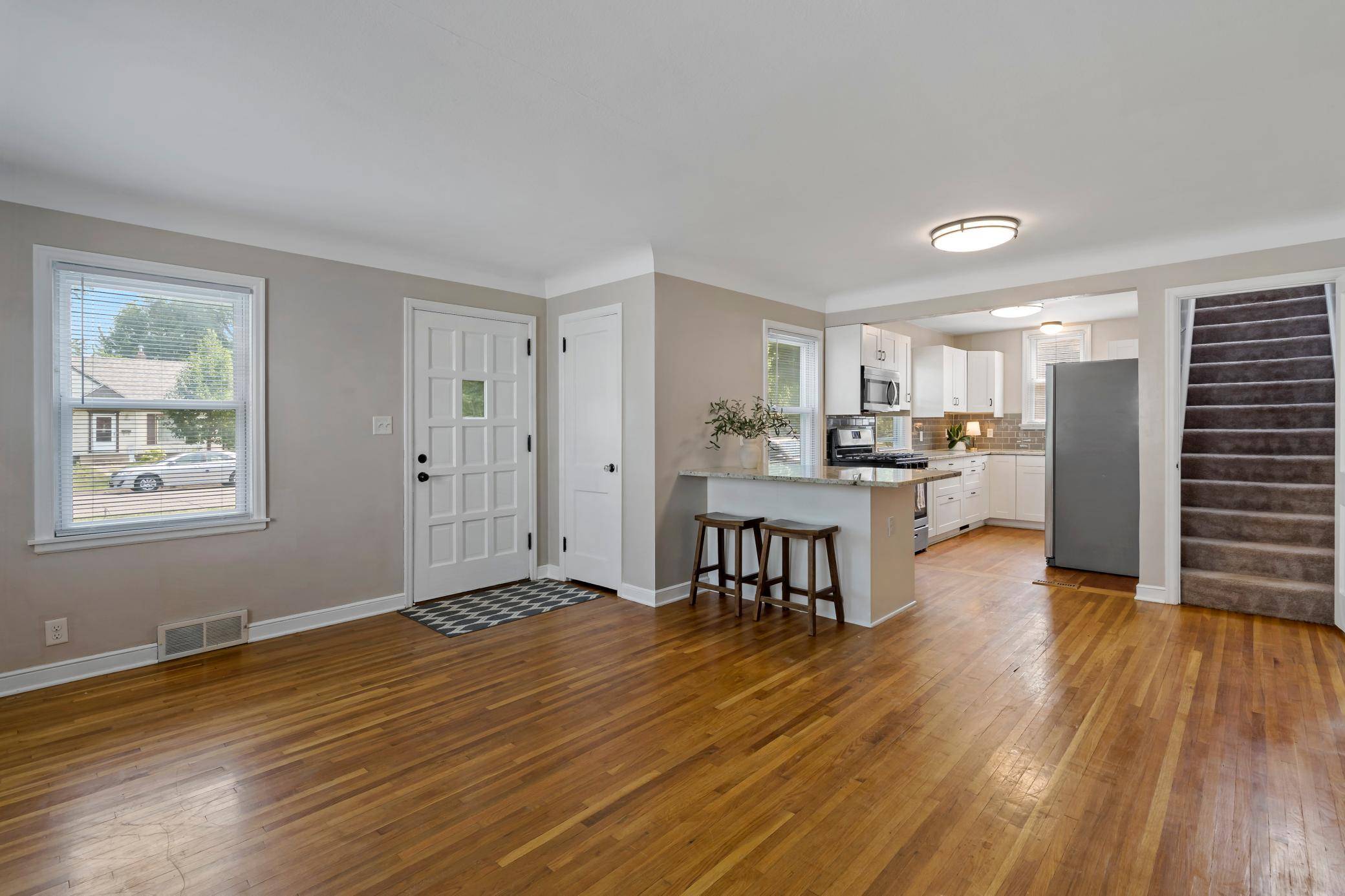 7512 Emerson AVE S, Richfield, MN 55423