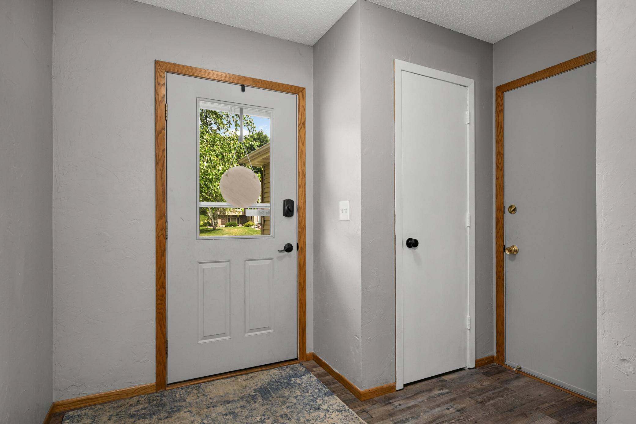 4089 Pennsylvania AVE, Eagan, MN 55123
