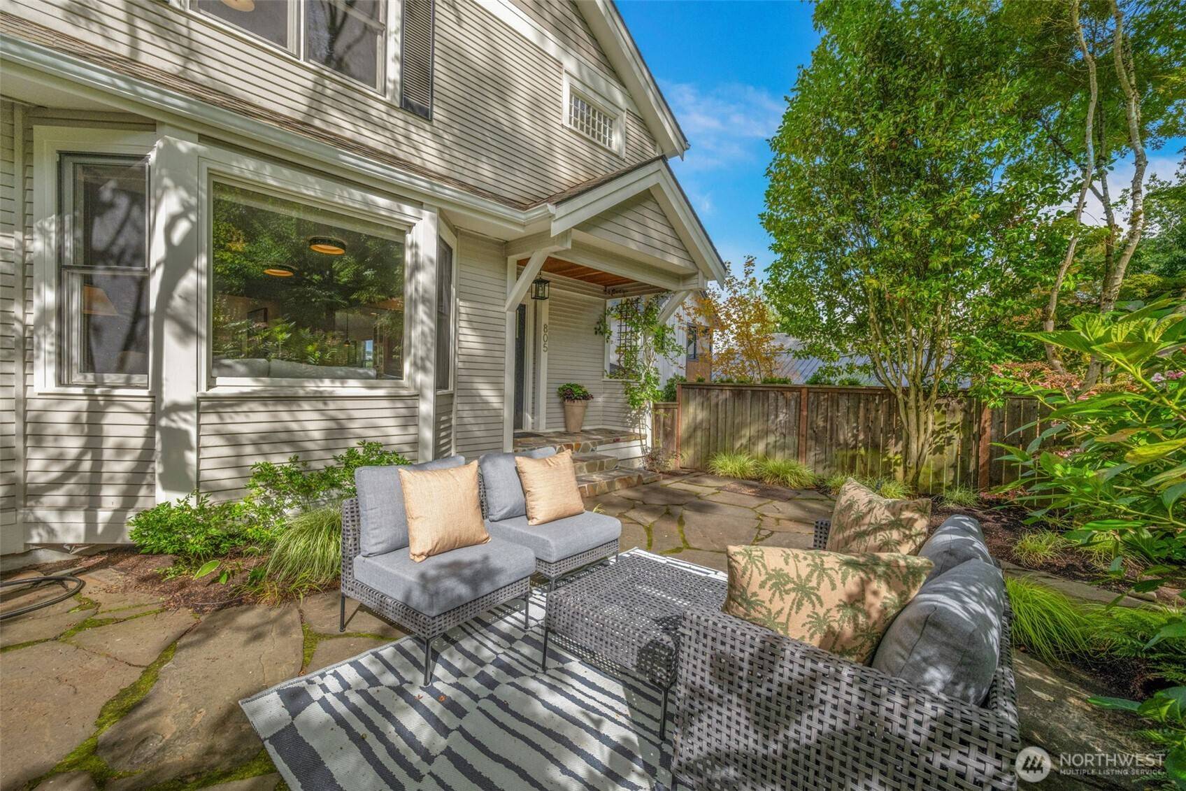 805 33rd AVE E, Seattle, WA 98112