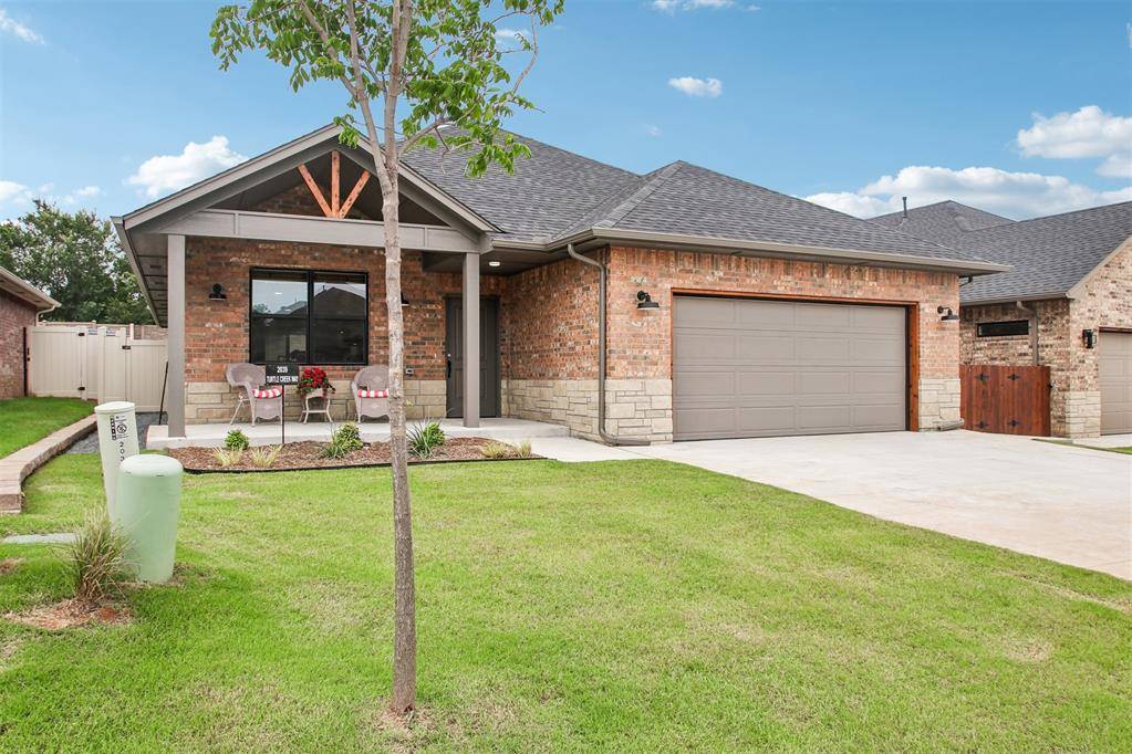 2039 Turtle Creek WAY, Norman, OK 73071